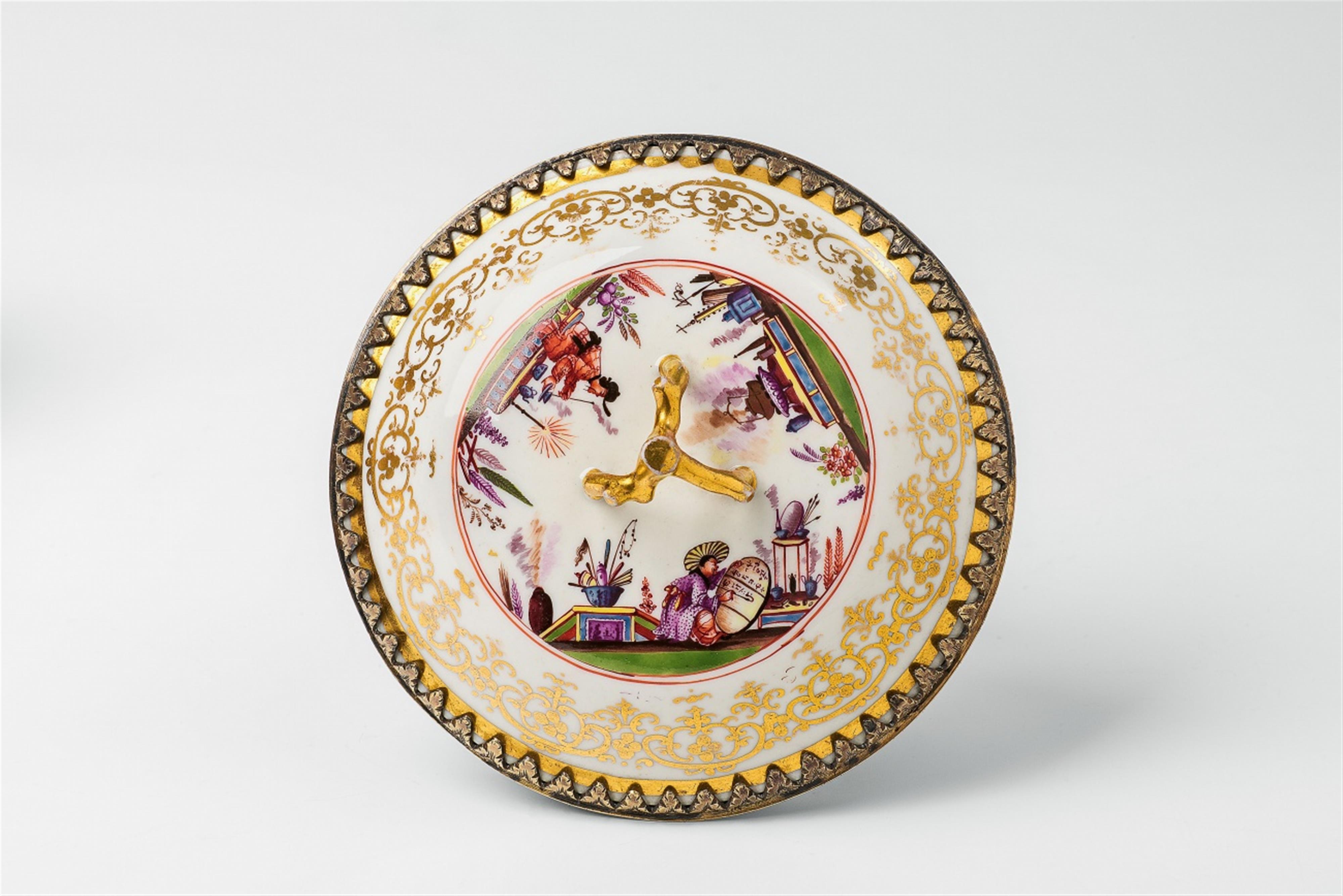 An early Meissen porcelain ecuelle and saucer - image-6