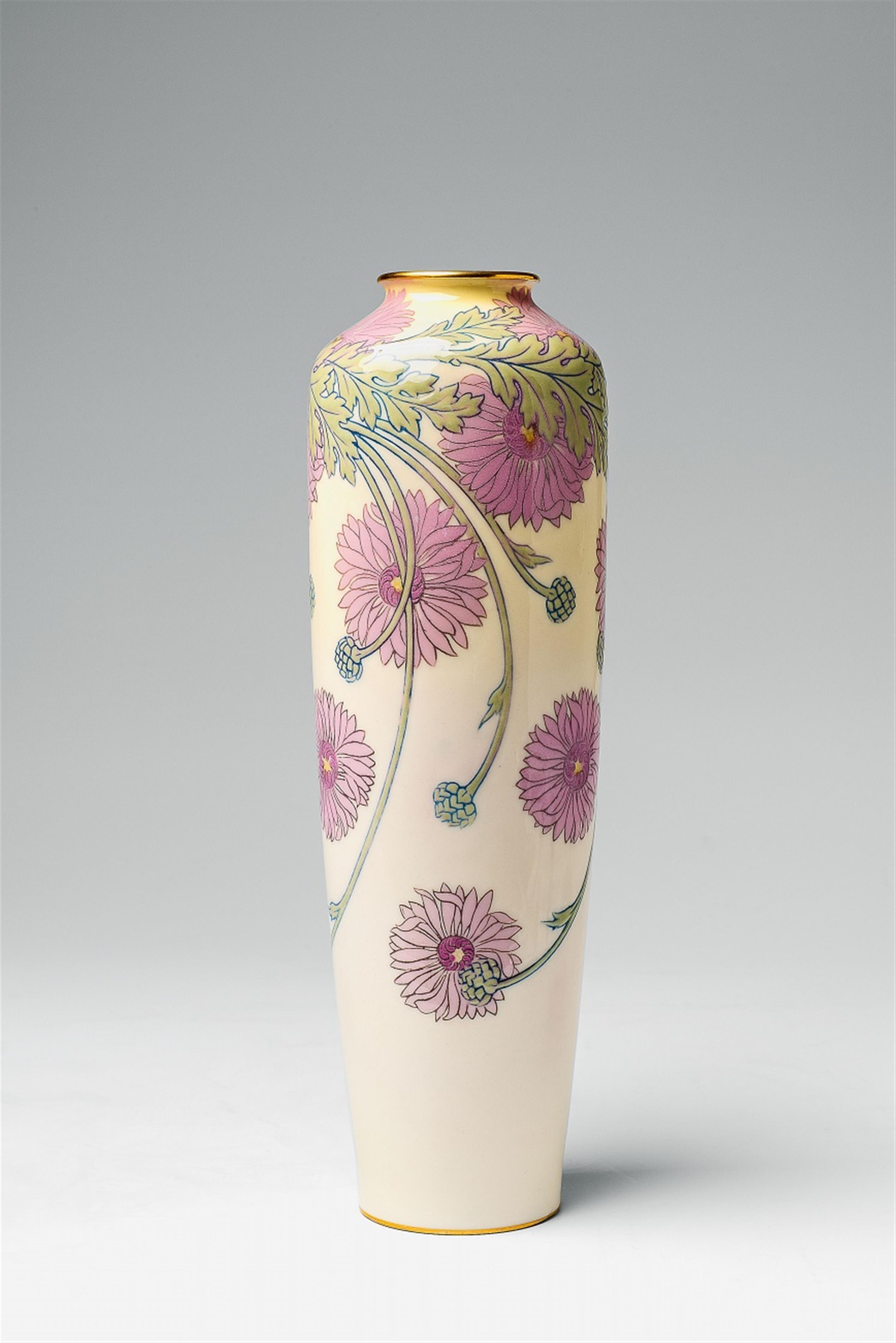 A Sèvres porcelain Chelles form vase "aux chrysanthèmes" - image-1