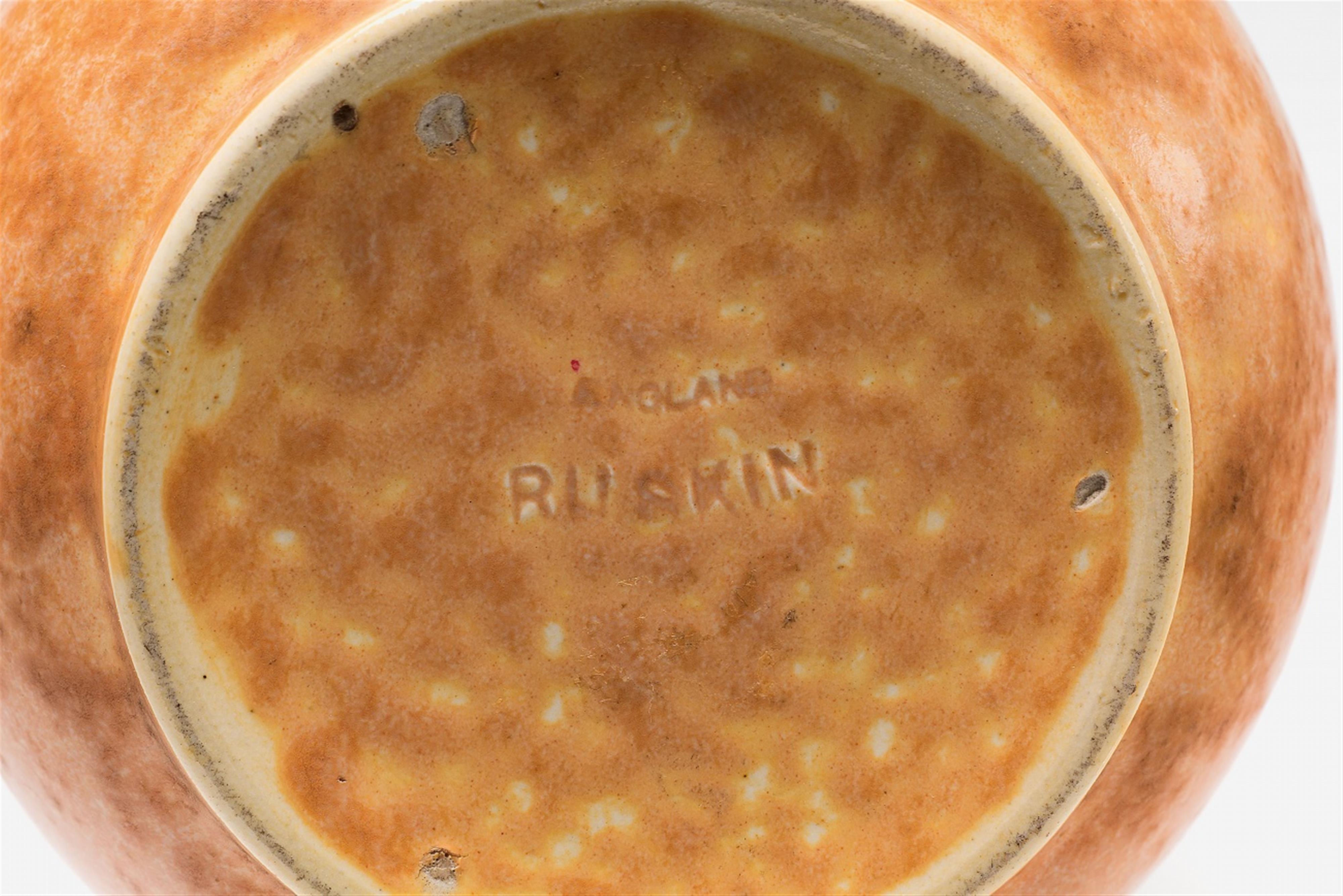 Fünf Gefäße der Ruskin Pottery - image-6
