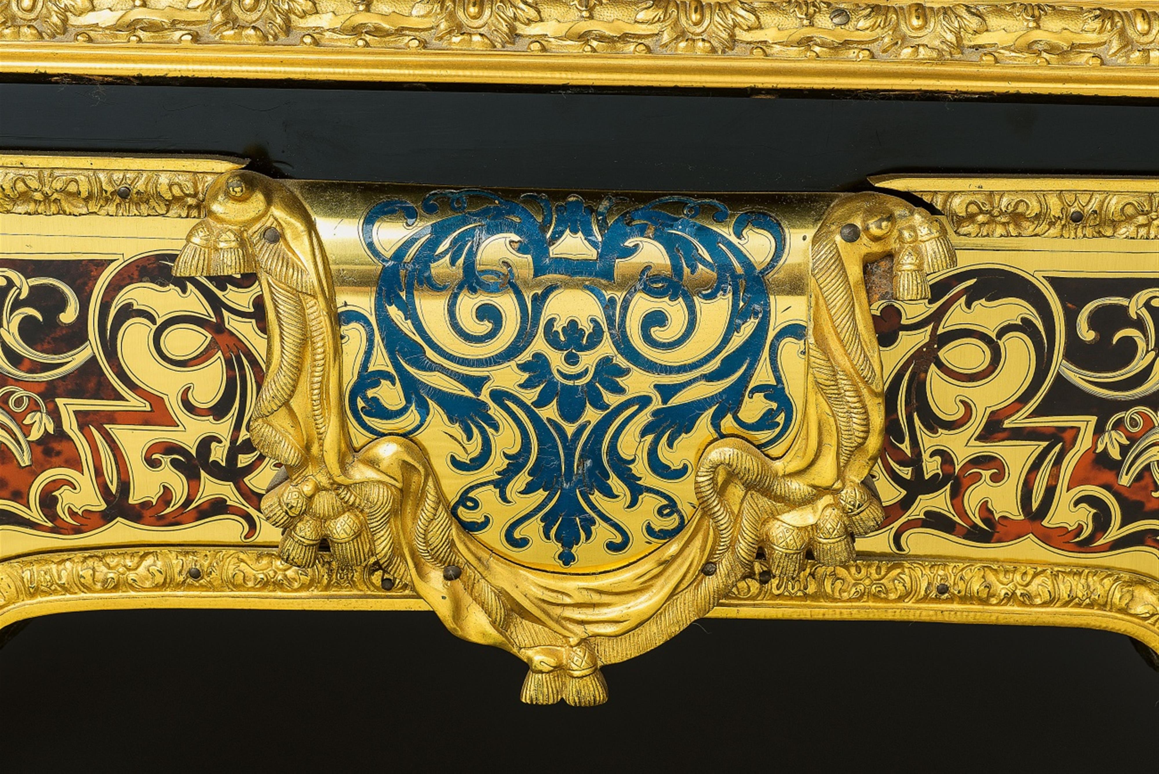 Bureau plat style Louis XIV - image-5
