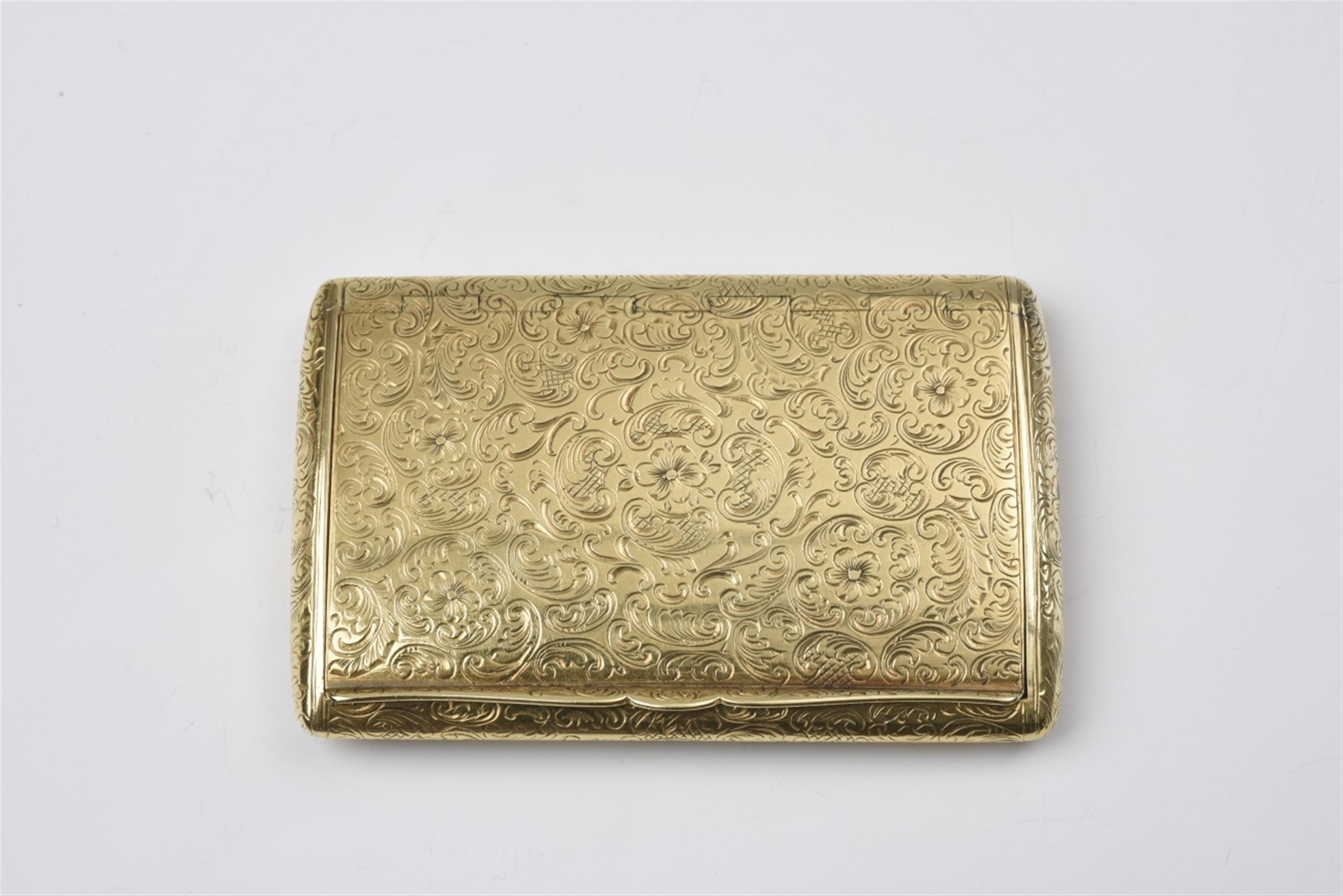 An 18k gold calling card case - image-1