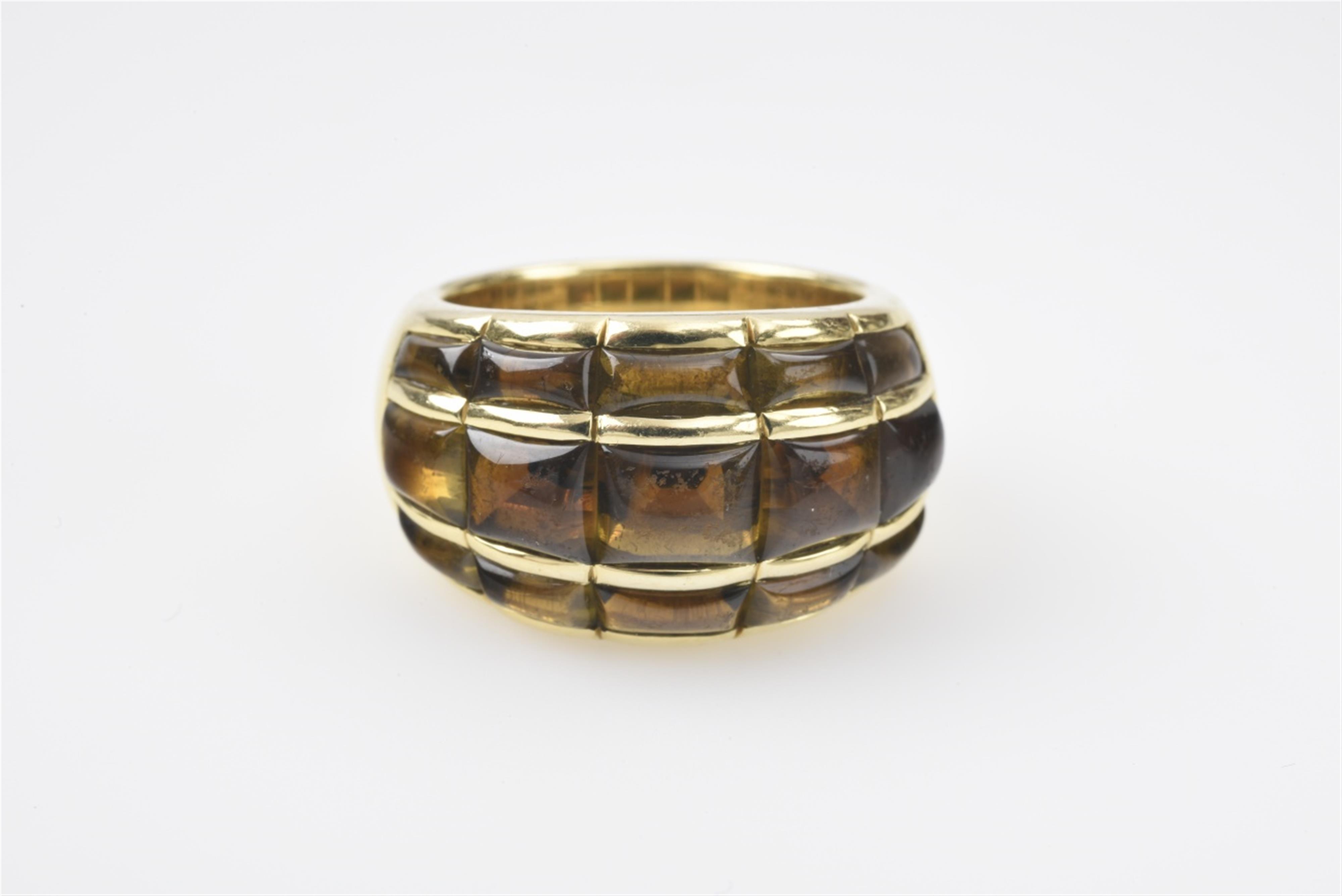 An 18k gold and tourmaline ring - image-1