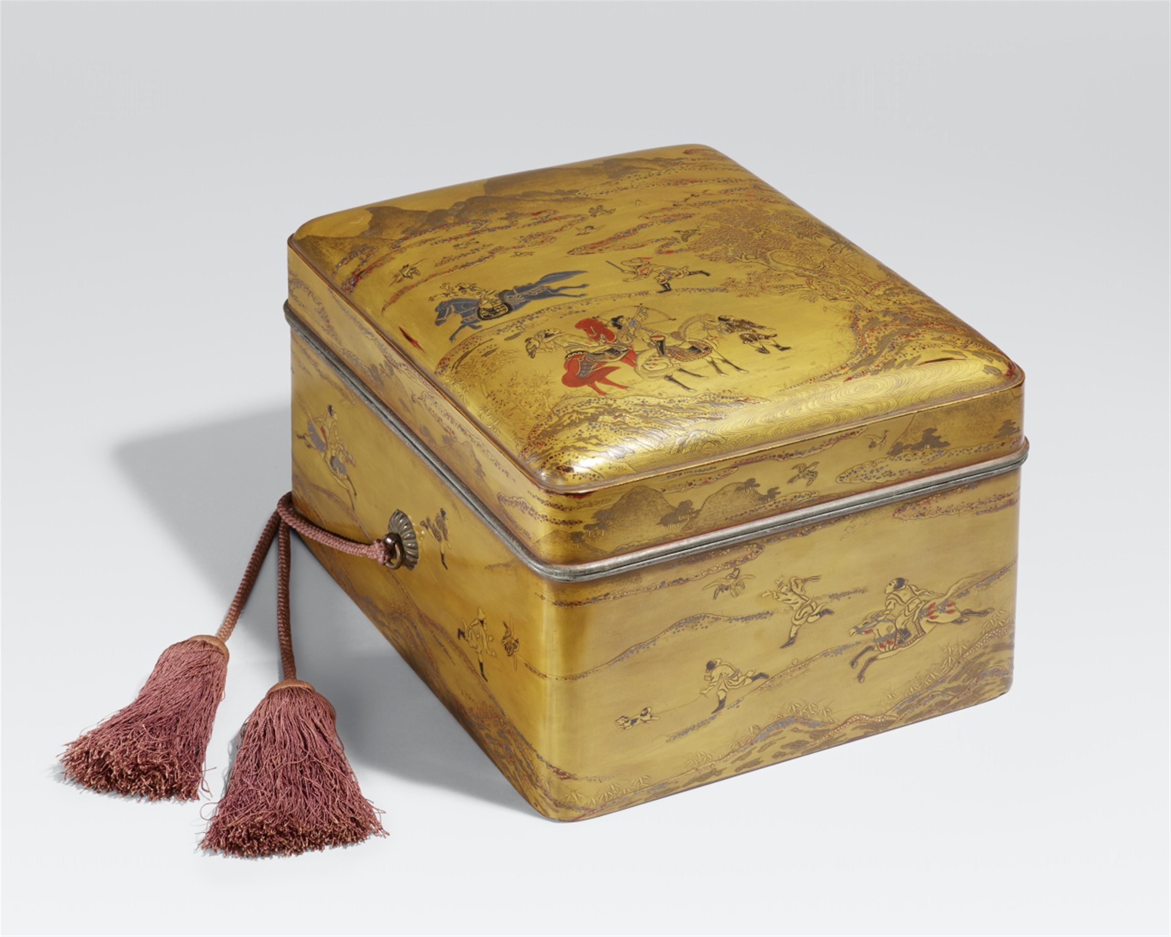 A large maki-e lacquer box (tebako). 19th century - image-2