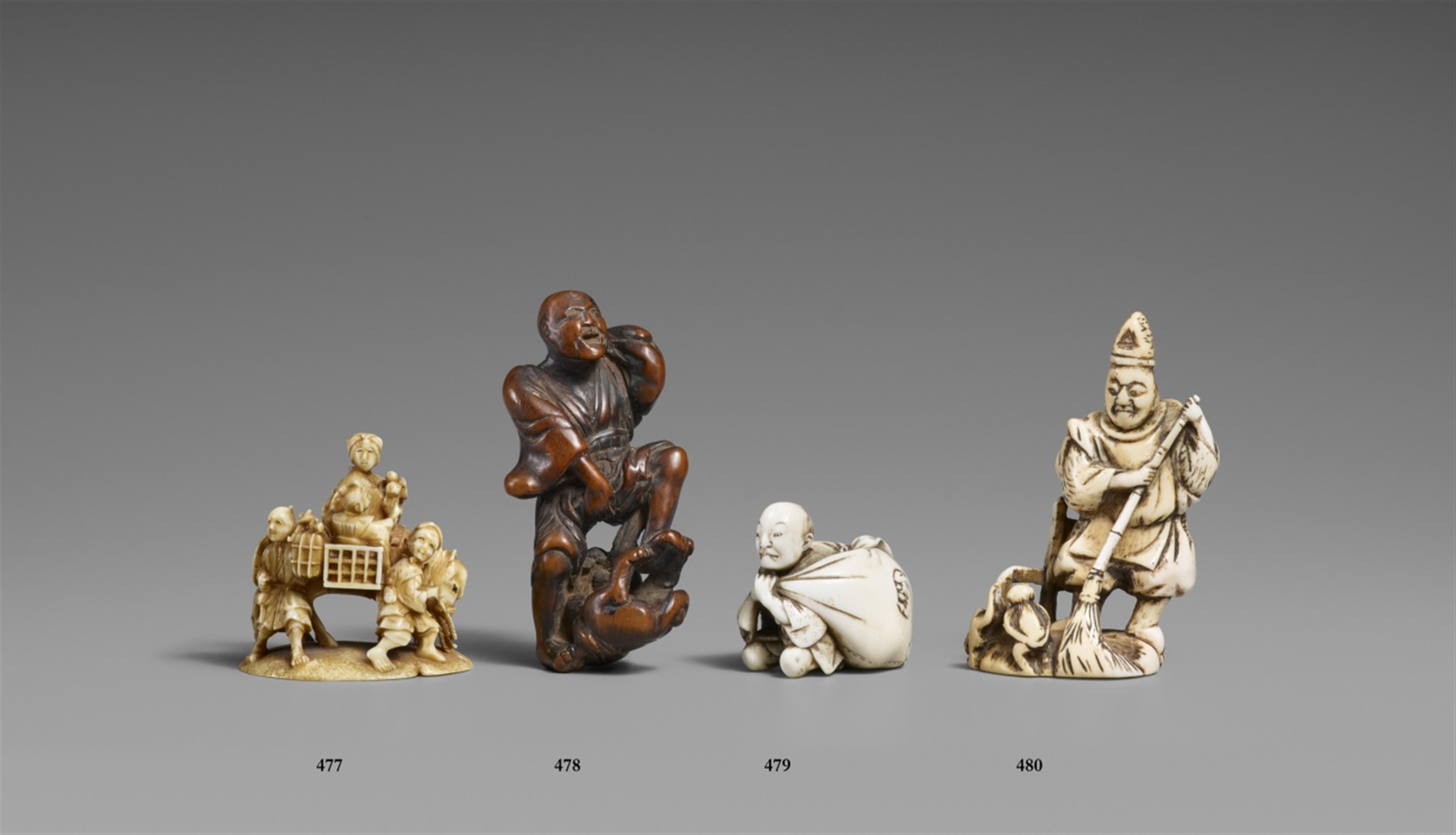 A boxwood netsuke of a blind man and a dog. 19th century - image-1