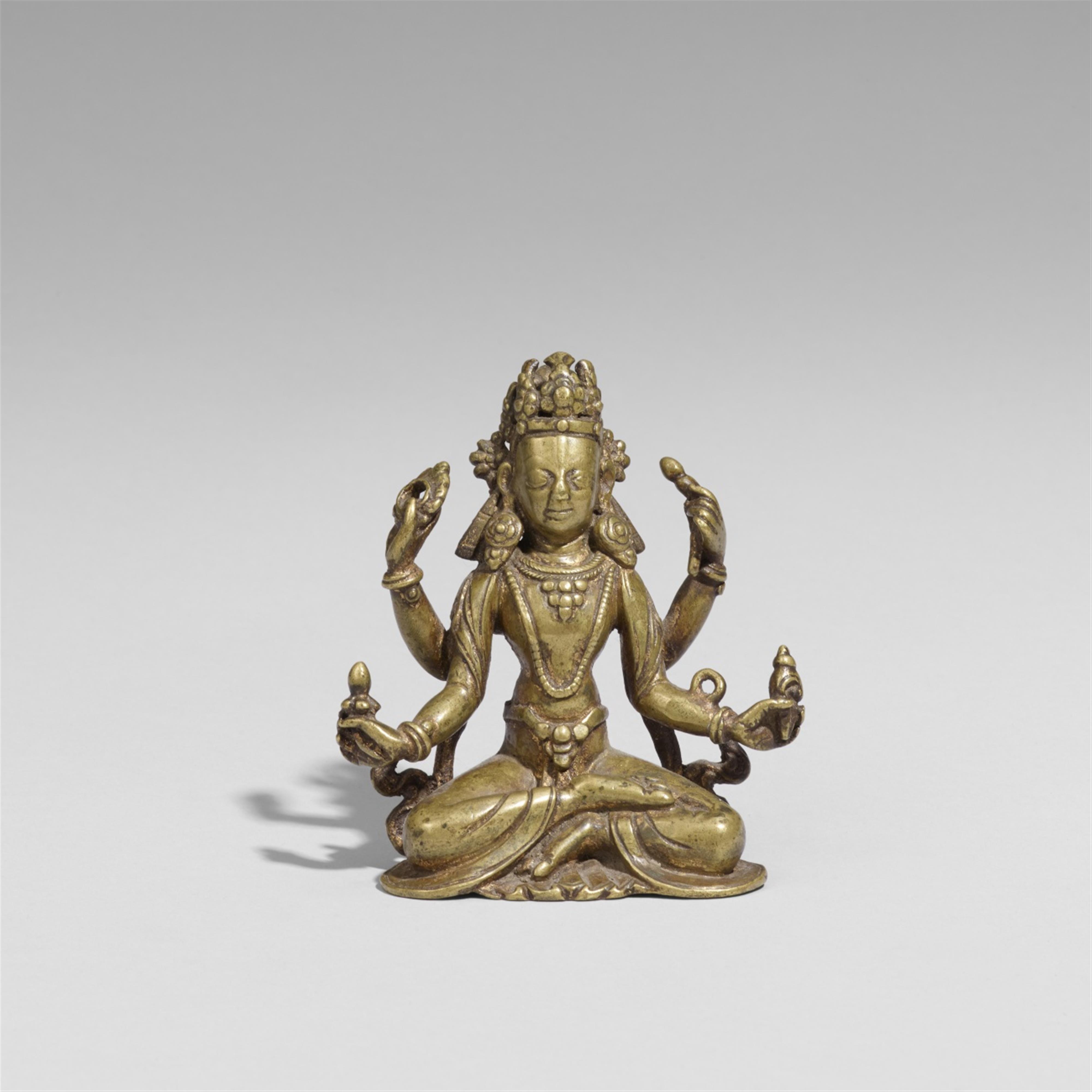 A Nepalese bronze figure of Vishnu. 17th century - image-1