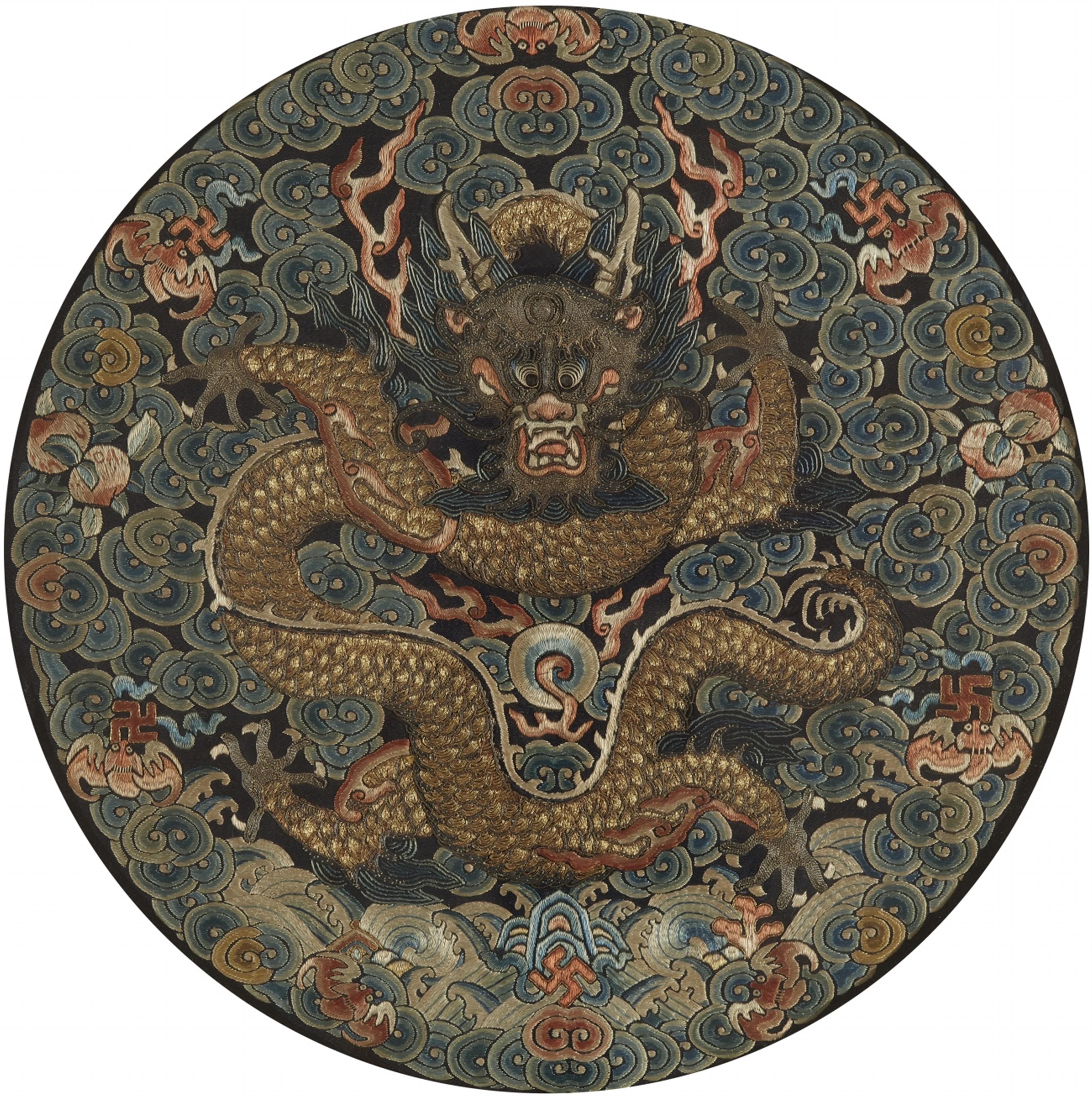 An Imperial embroidered black satin dragon roundel. 19th century - image-1