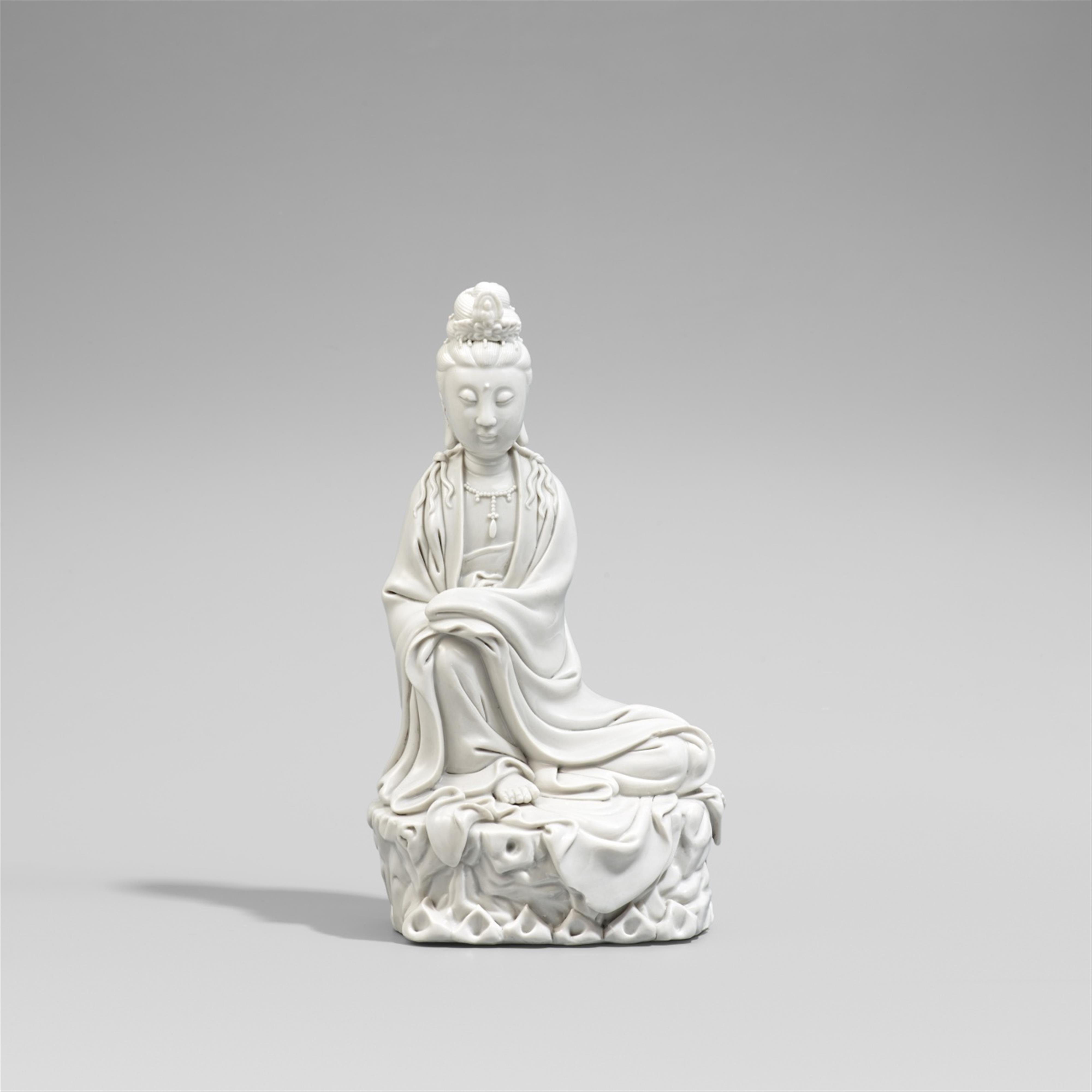 A seated blanc de Chine figure of Guanyin. Dehua. 20th century - image-1
