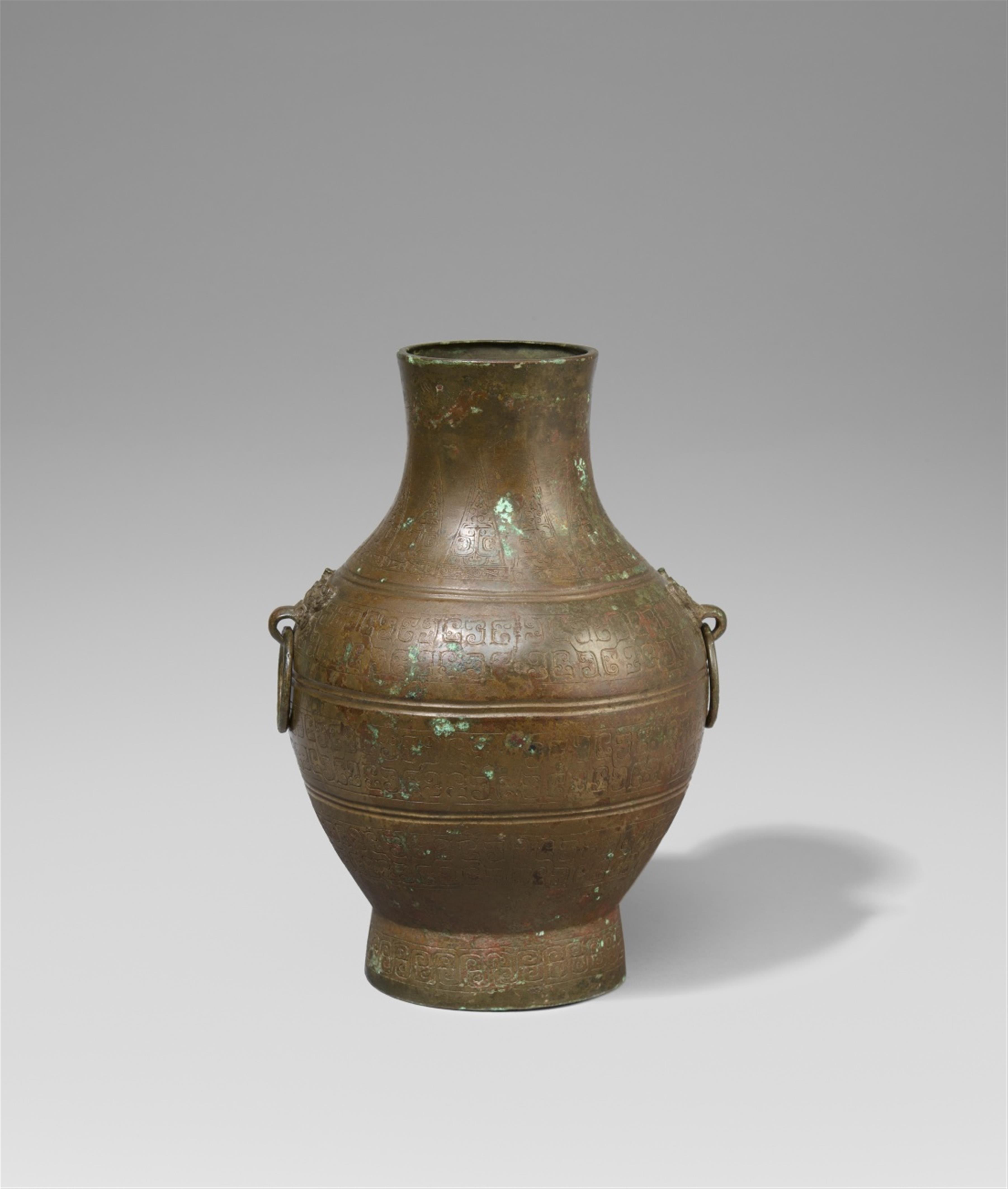 A bronze vase in the style of the late Zhou dynasty - image-1