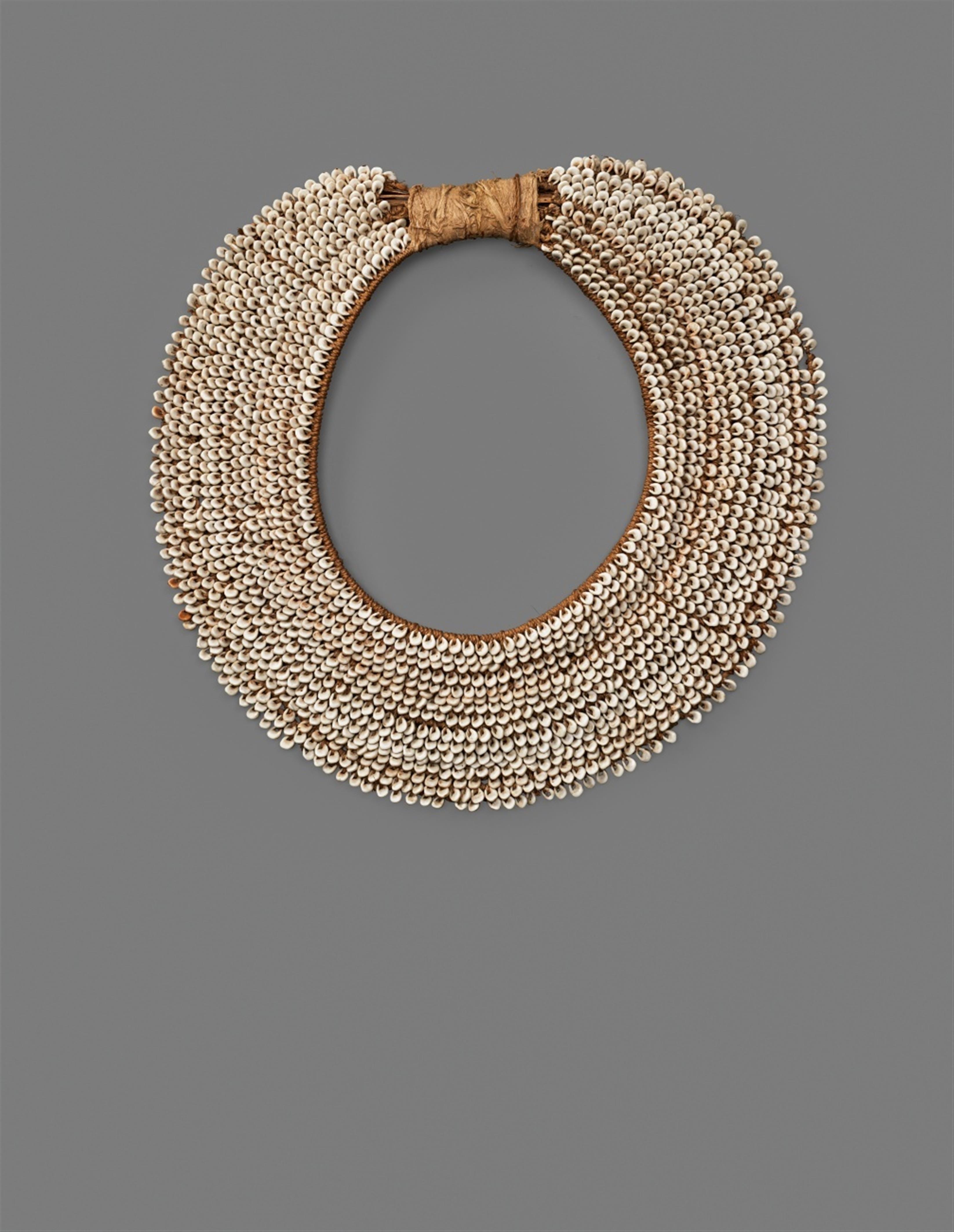TOLAI SHELL NECKLACE, MIDDI - image-1