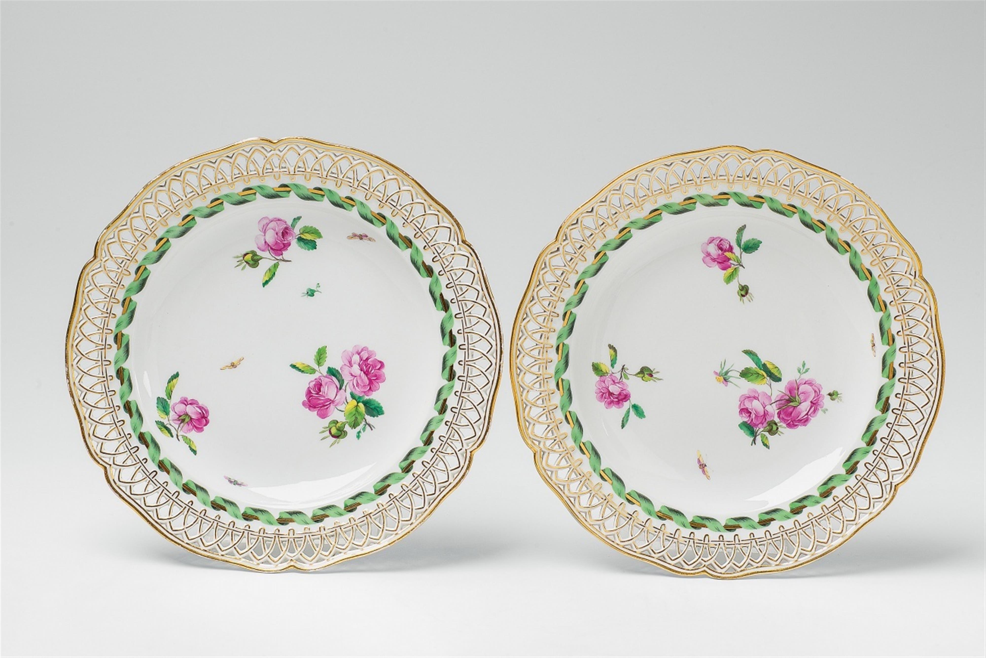 A pair of Berlin KPM porcelain dessert plates with green ribbon decor - image-1