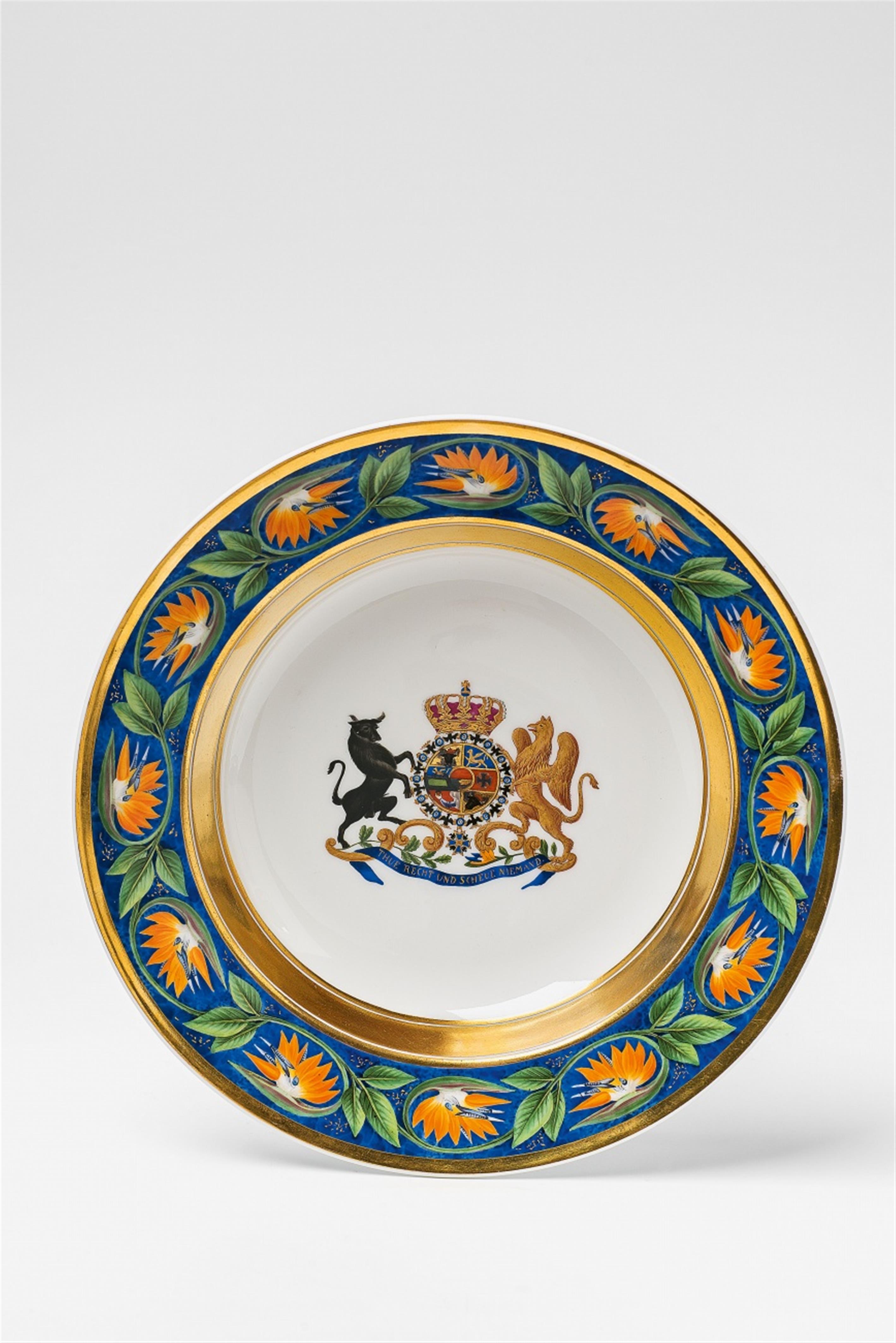 A Berlin KPM porcelain bowl from the service for the Grand Duke of Mecklenburg-Strelitz - image-1