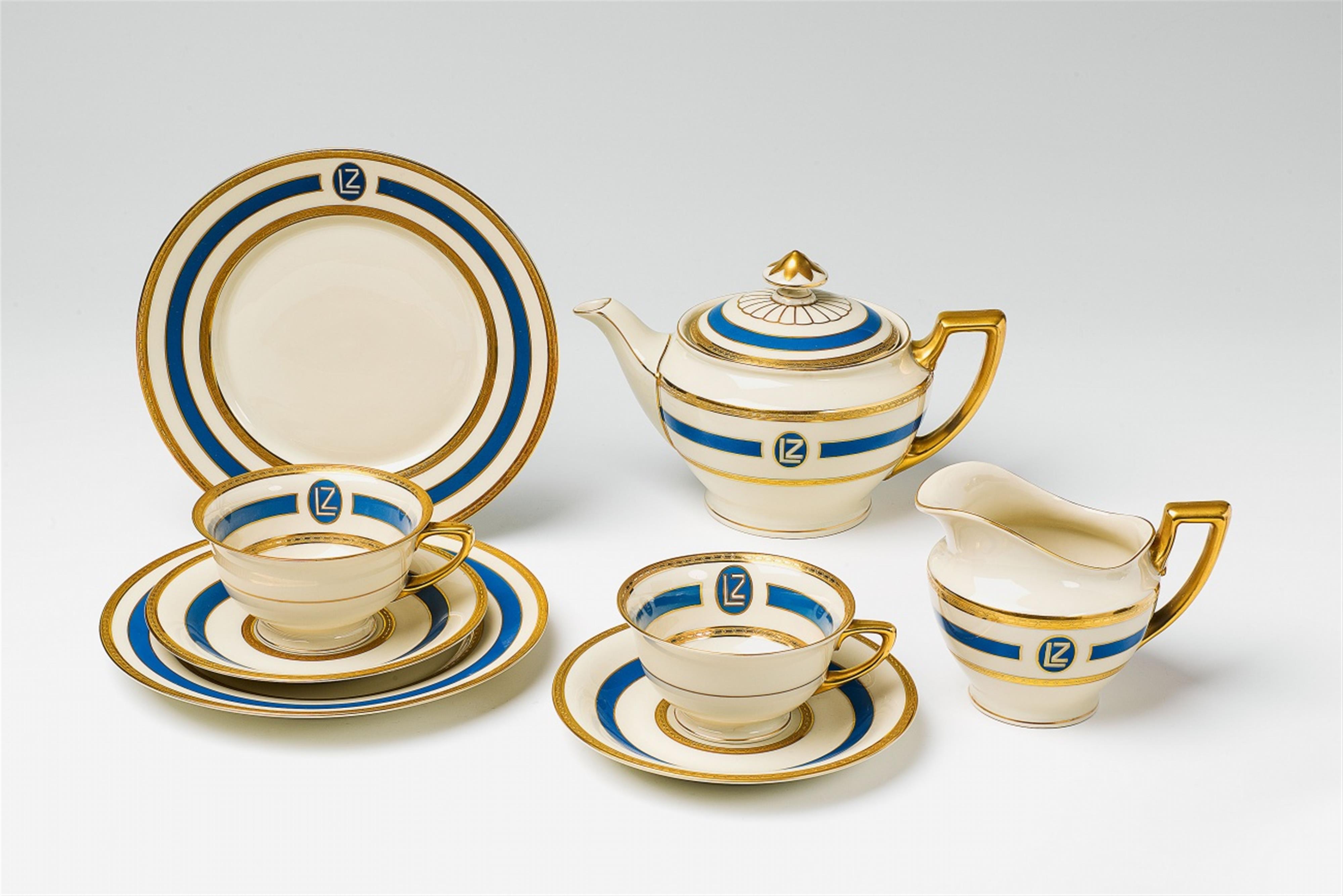 A tea service made for the airship "LZ 127 Graf Zeppelin" - image-1