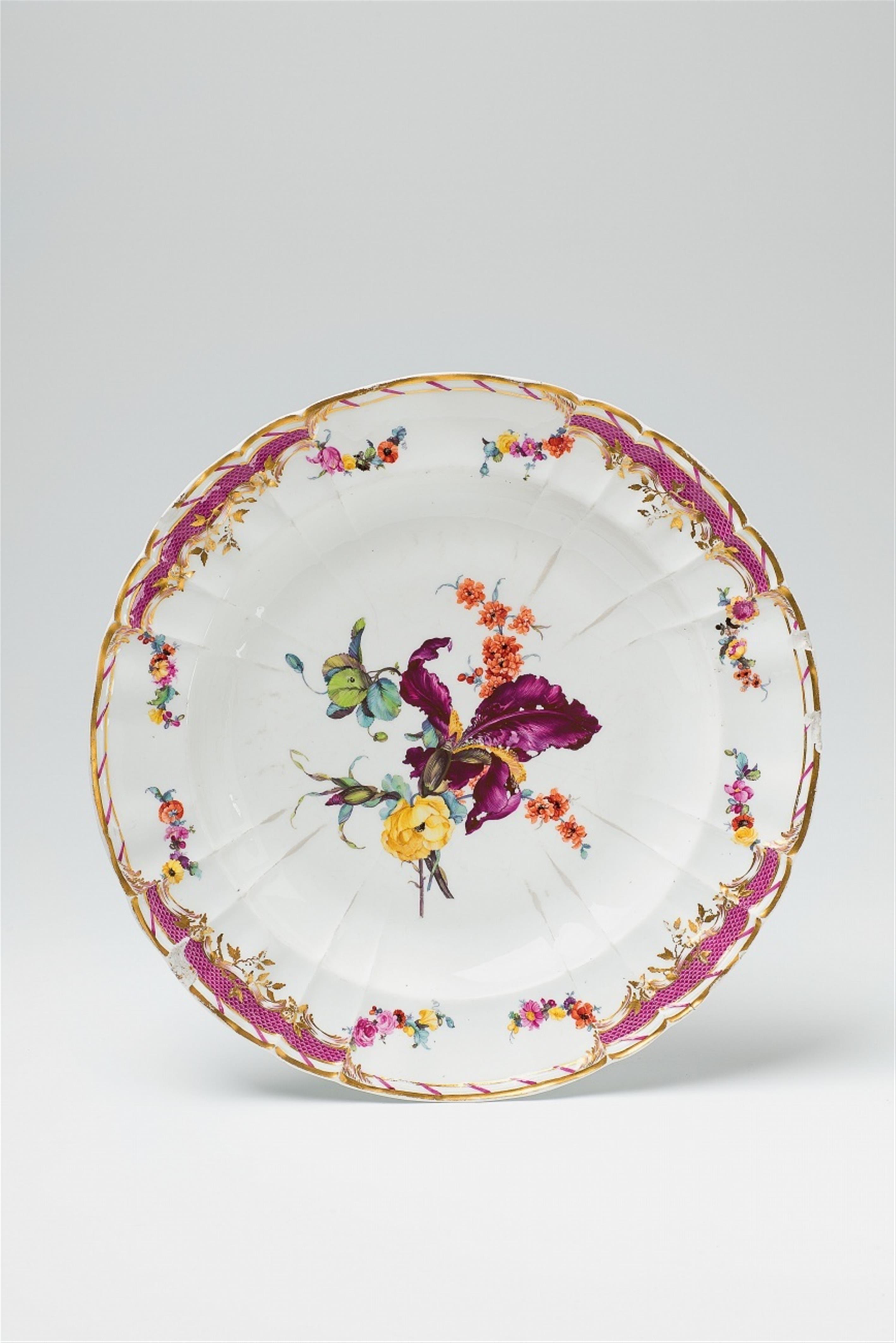 A round Berlin KPM porcelain plate from the red service made for Frederick II - image-1