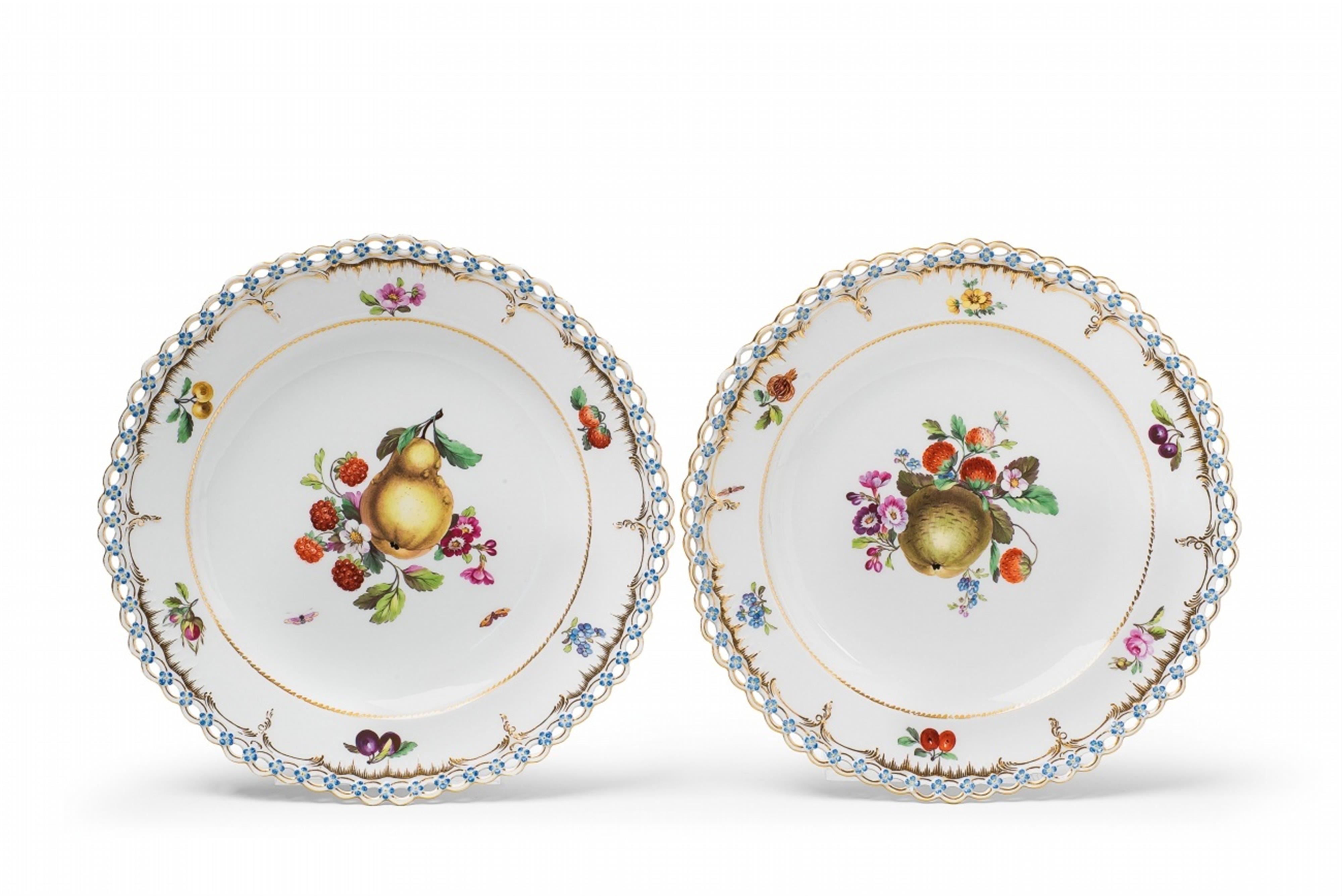 A pair of Berlin KPM porcelain dessert plates with quinces - image-1