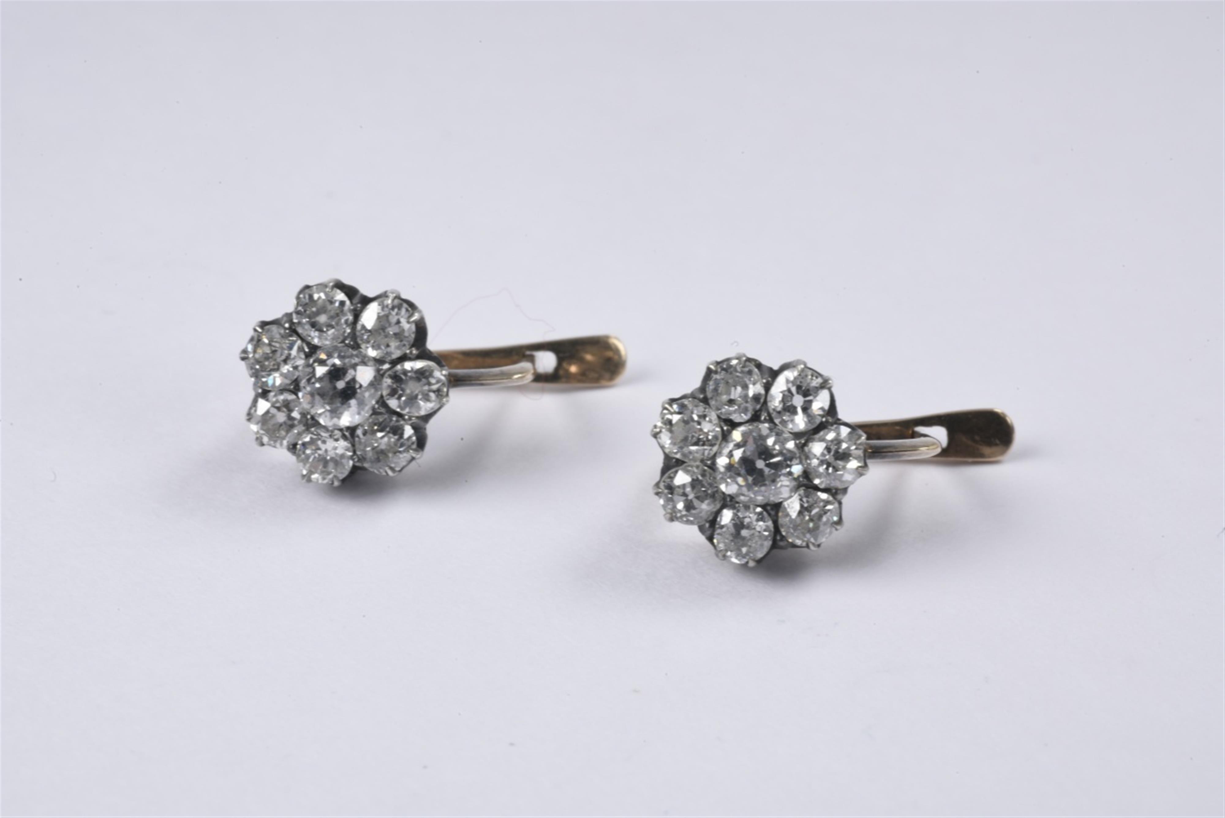 Paar russische Diamantohrringe - image-1