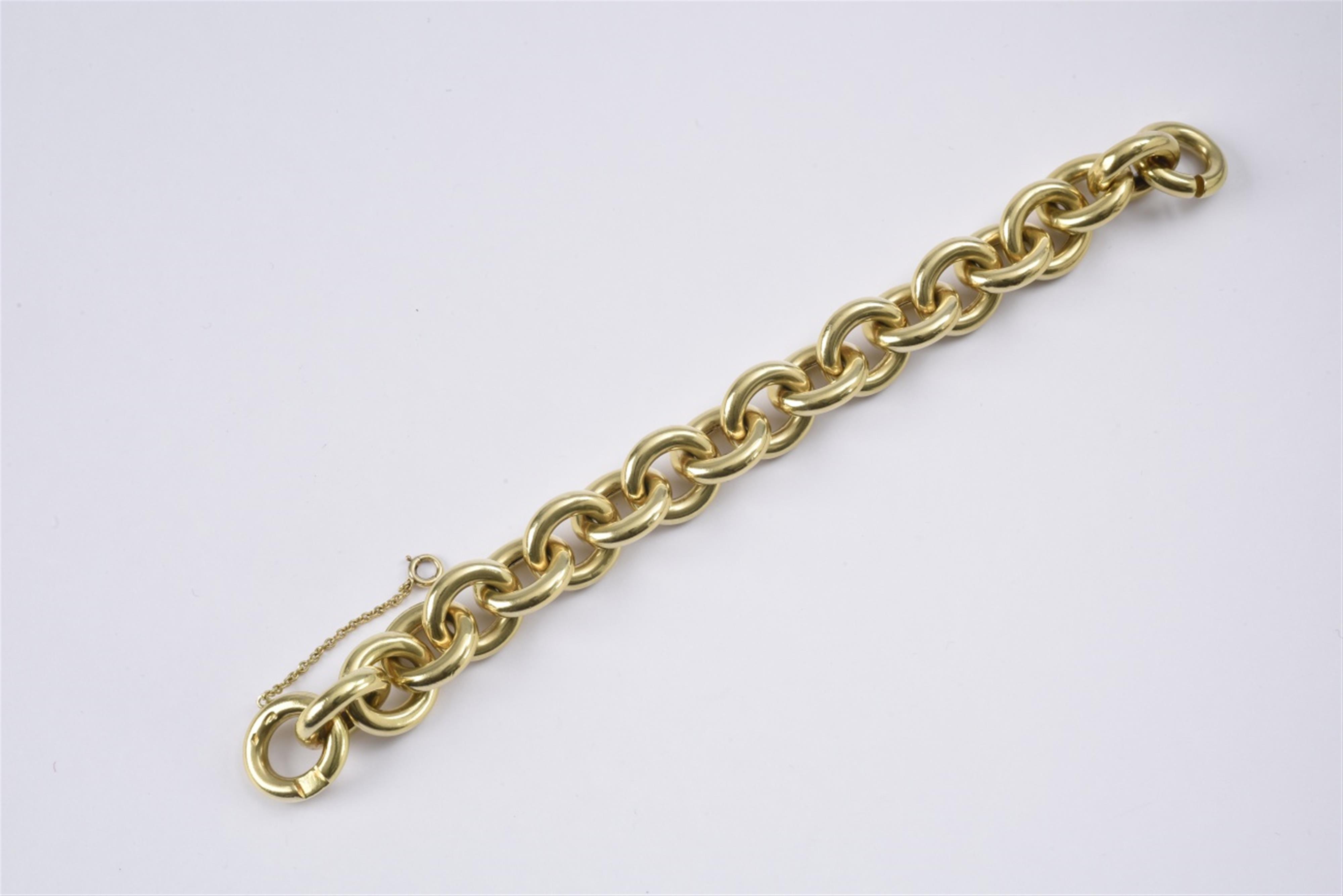 An Italian 18k gold bracelet - image-2