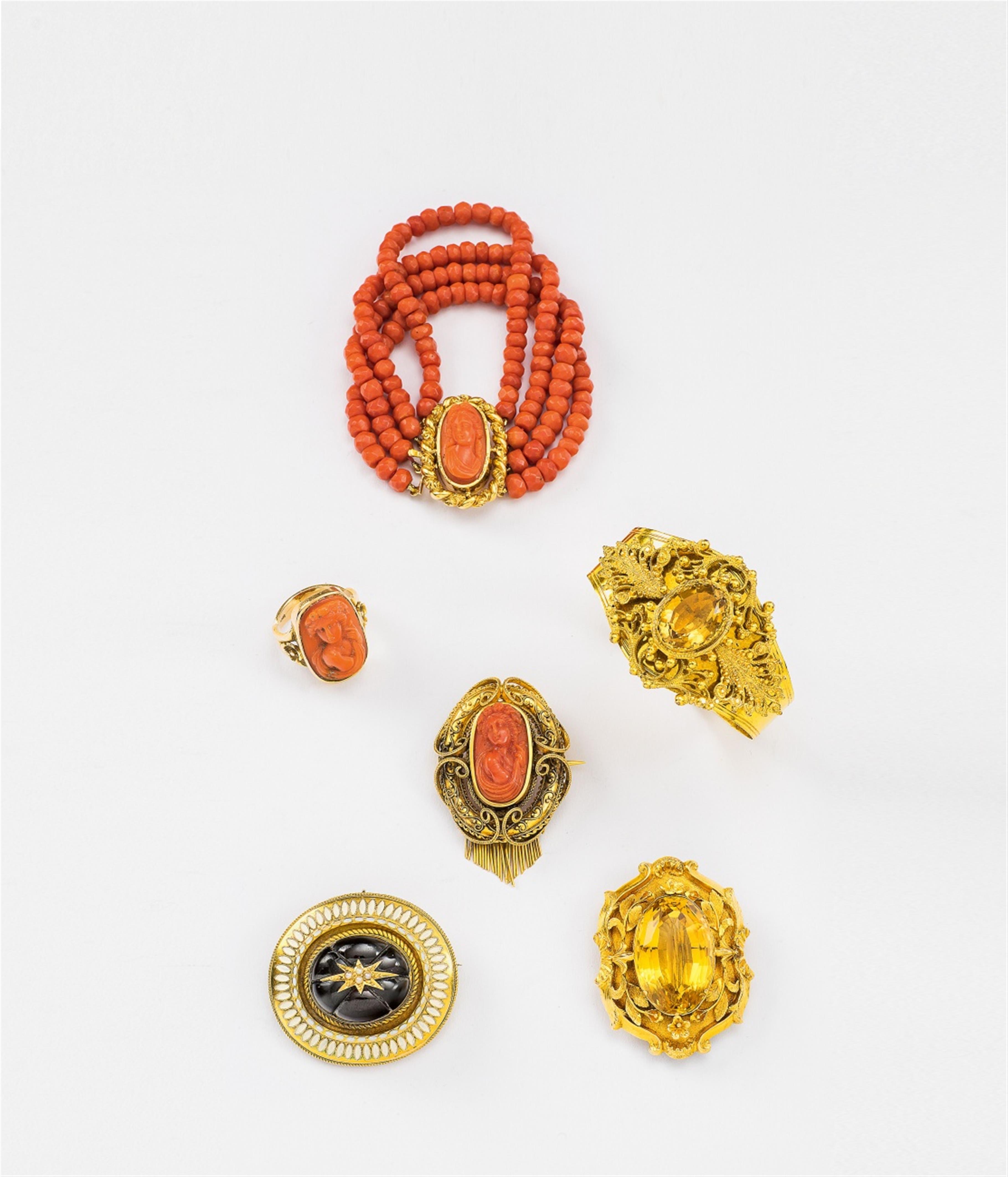 A citrine brooch and bangle - image-2
