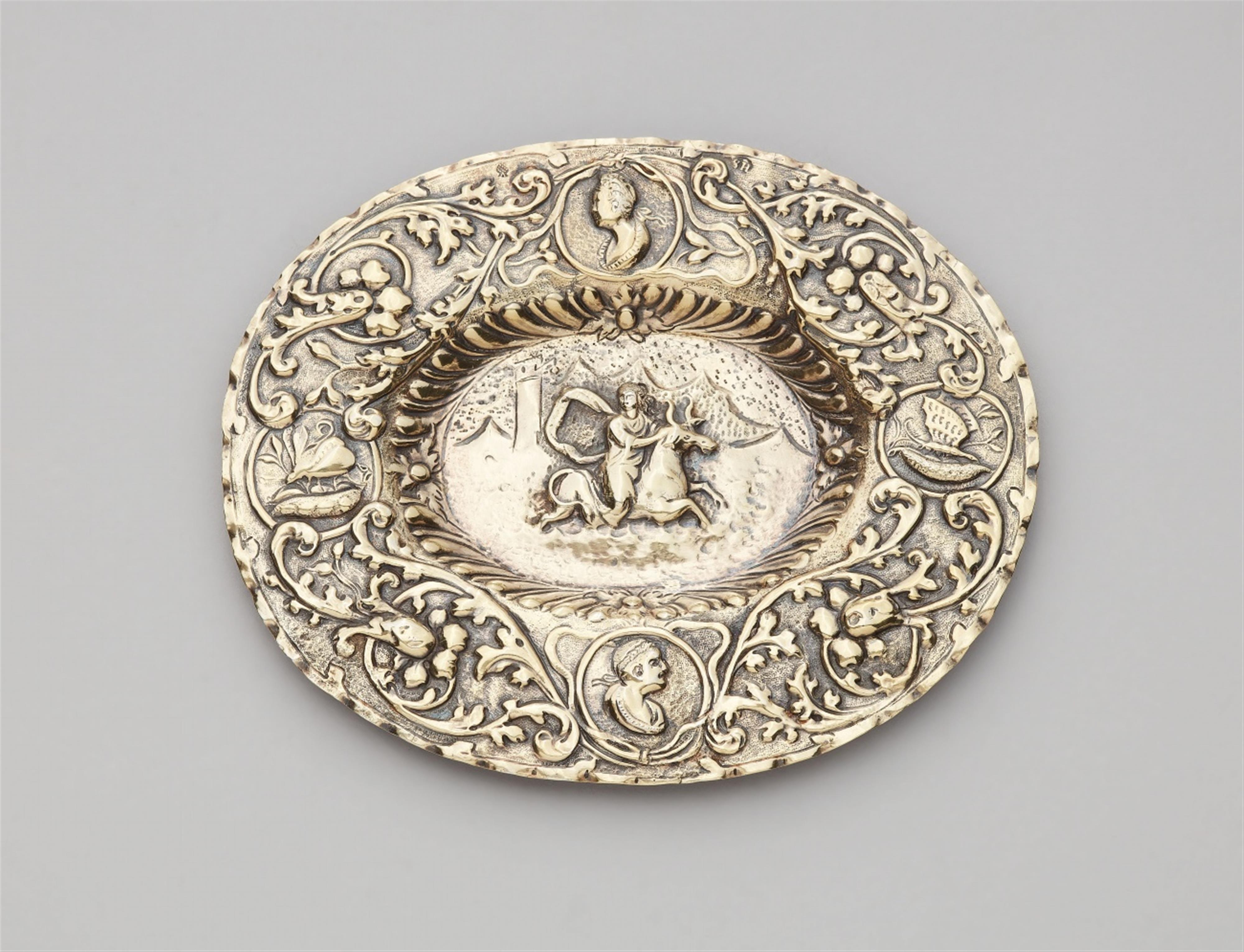 A small Augsburg silver gilt sideboard dish - image-1