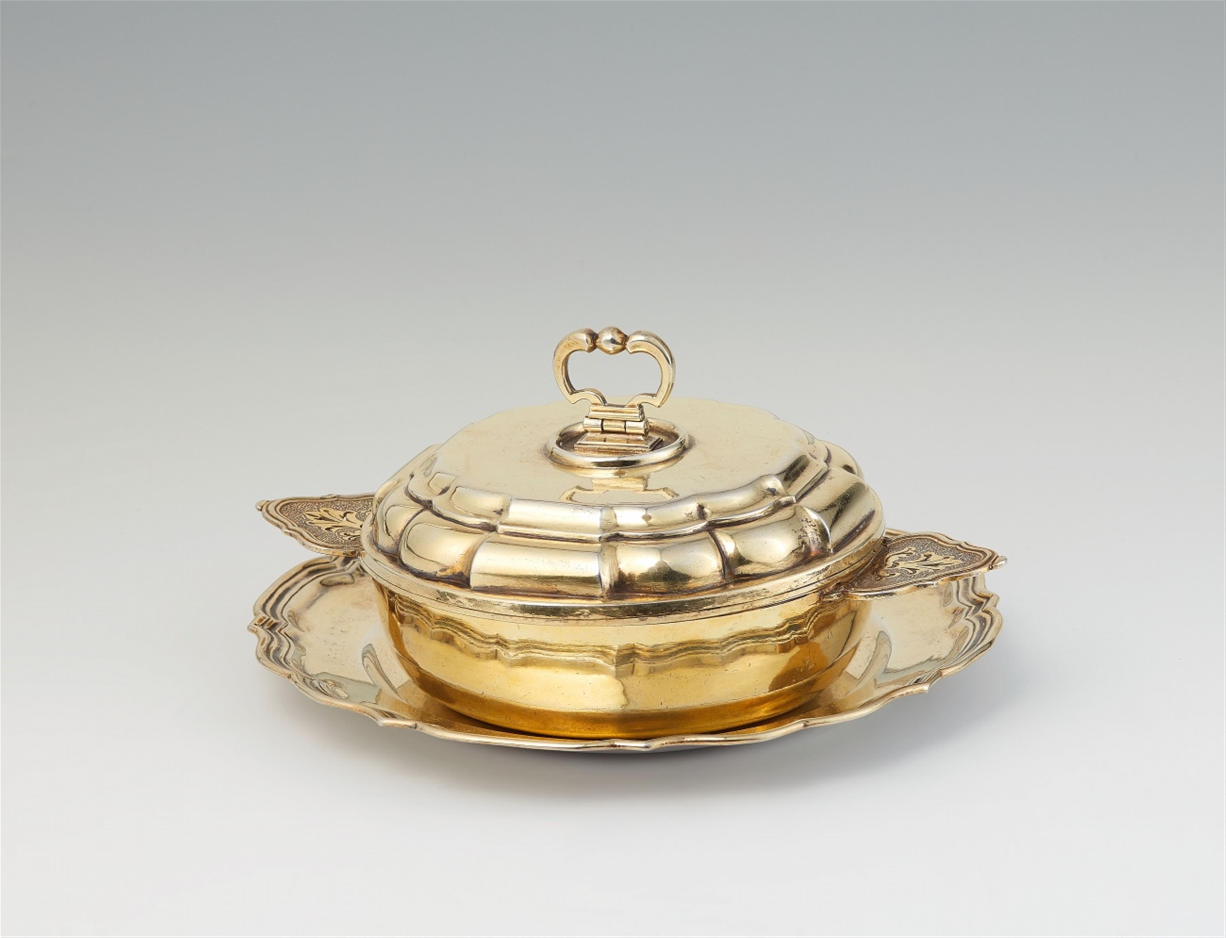 A Régence Augsburg silver gilt ecuelle and stand - image-1