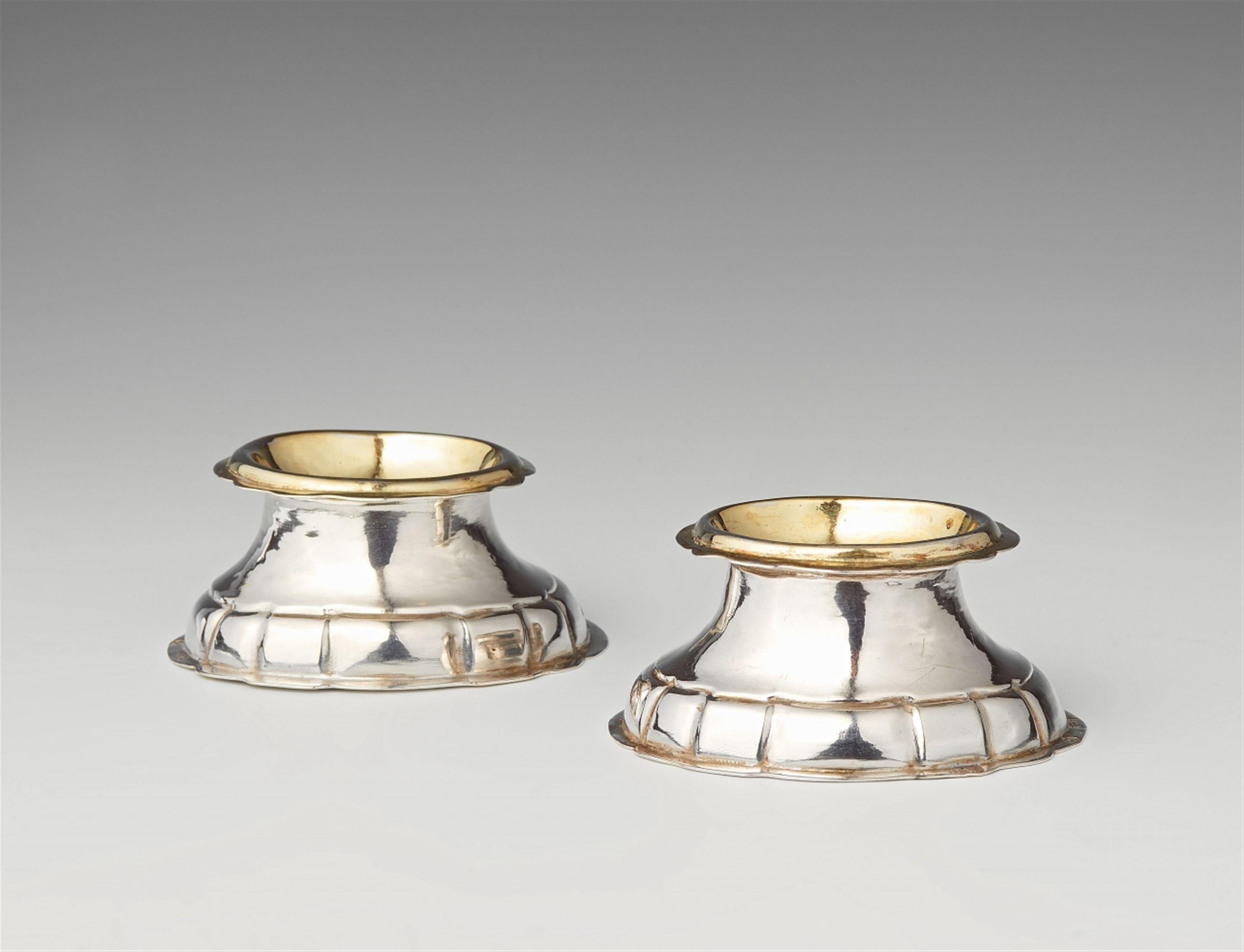 A pair of Glogauer silver salts - image-1