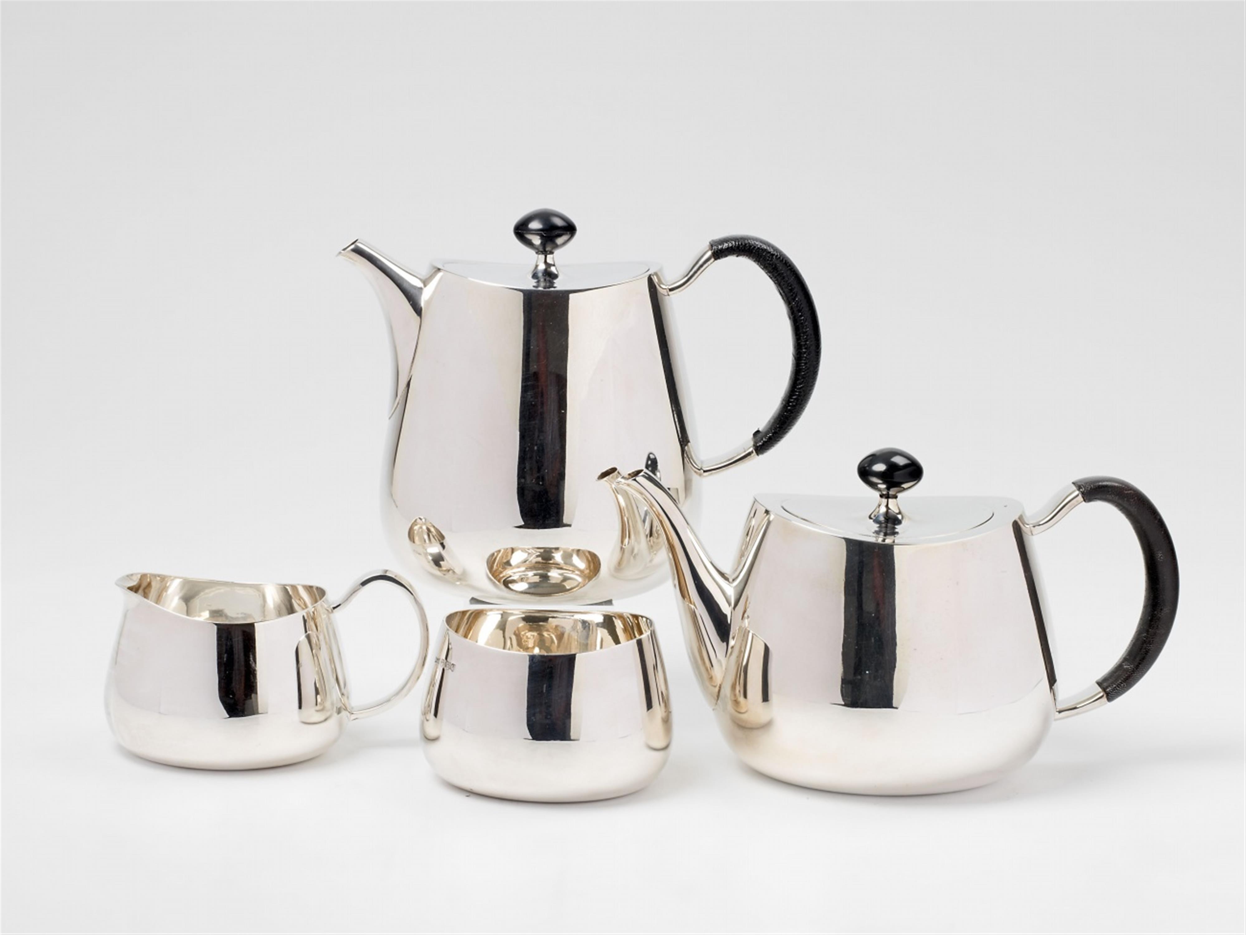 A Sheffied silver coffee and tea service "Pride" - image-2