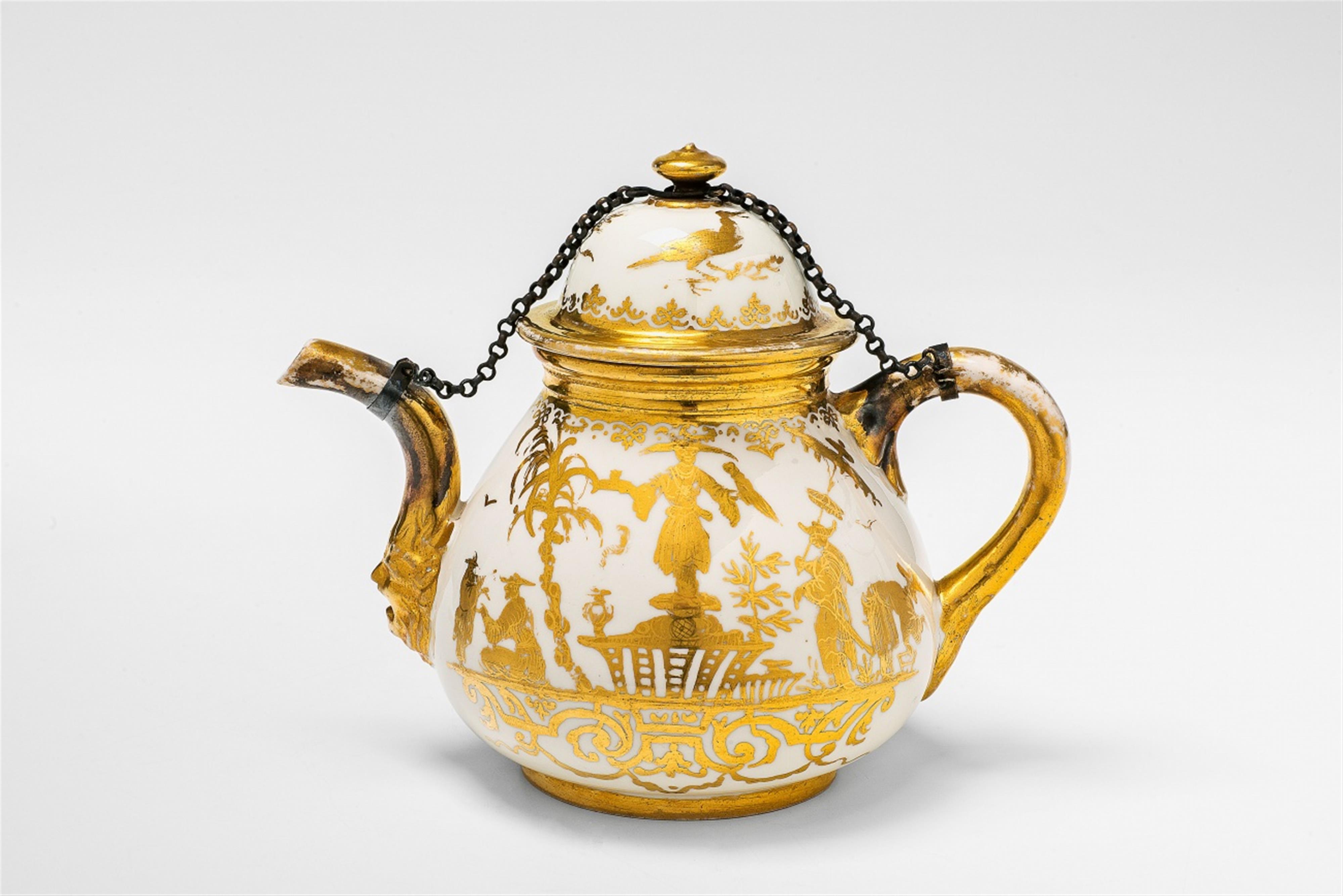 A silver-mounted Meissen porcelain teapot with gilt Chinoiserie decor - image-1