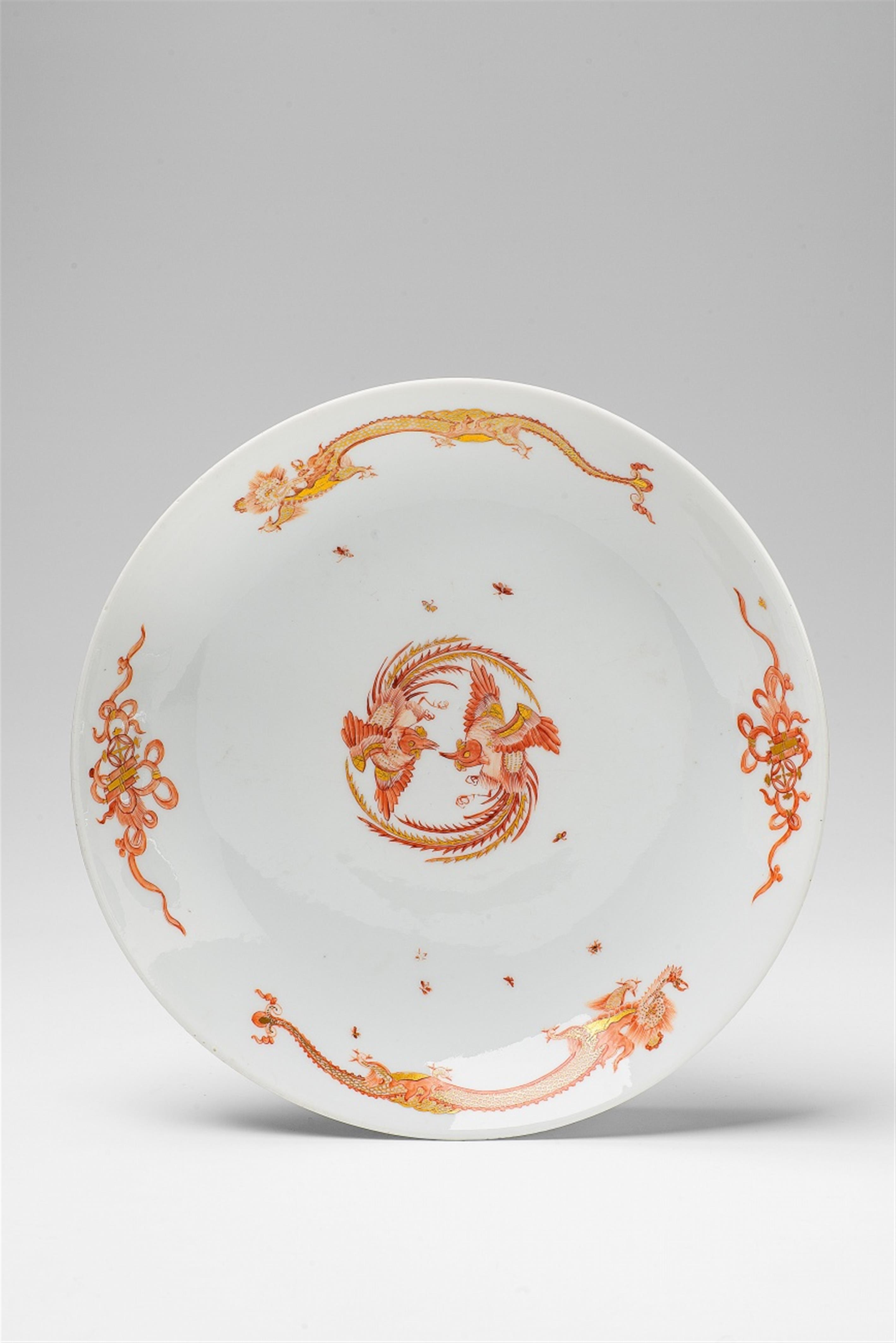 A Meissen porcelain dish with red dragon decor - image-1