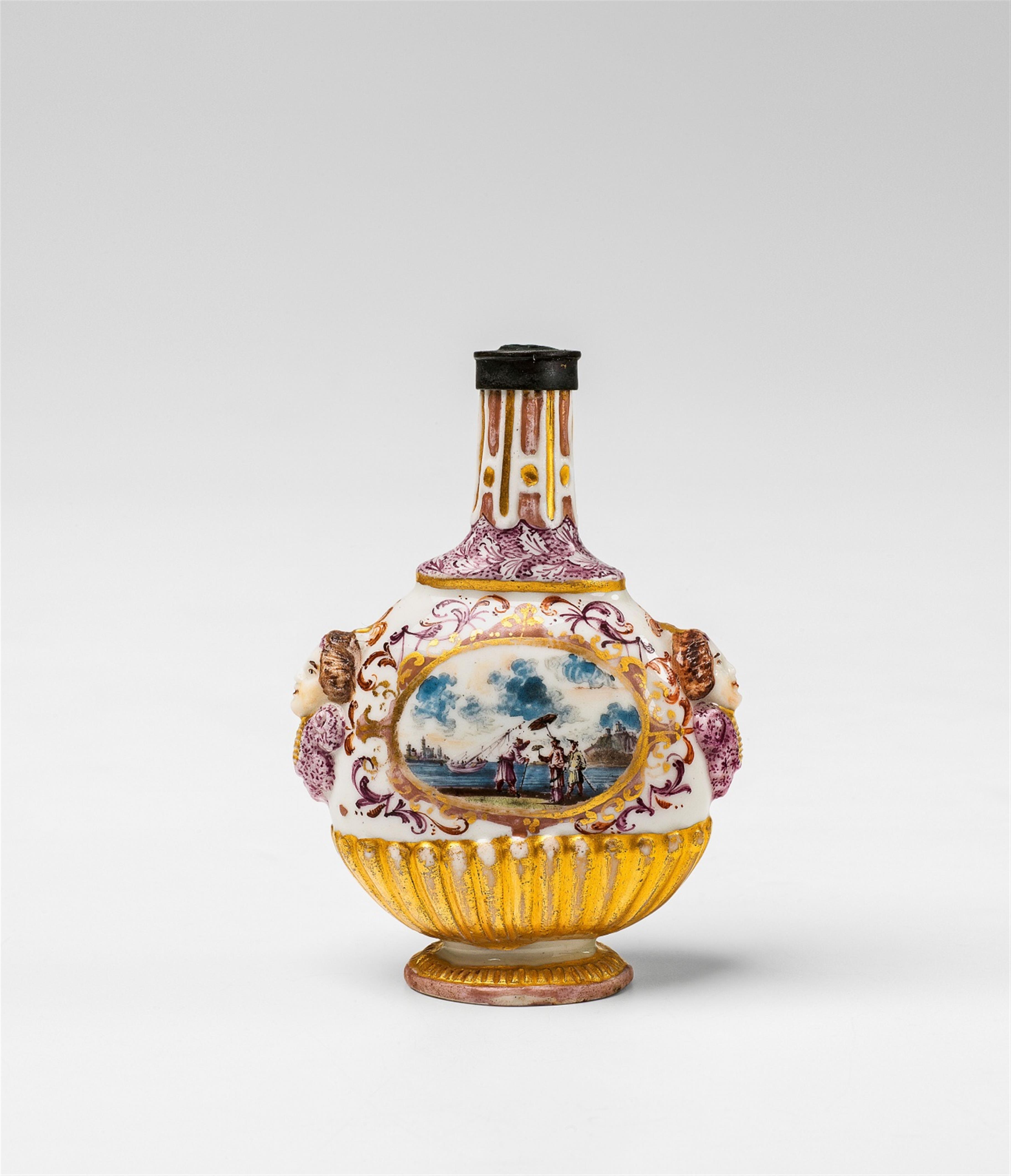 An early Meissen porcelain bottle with merchant navy scenes - image-1