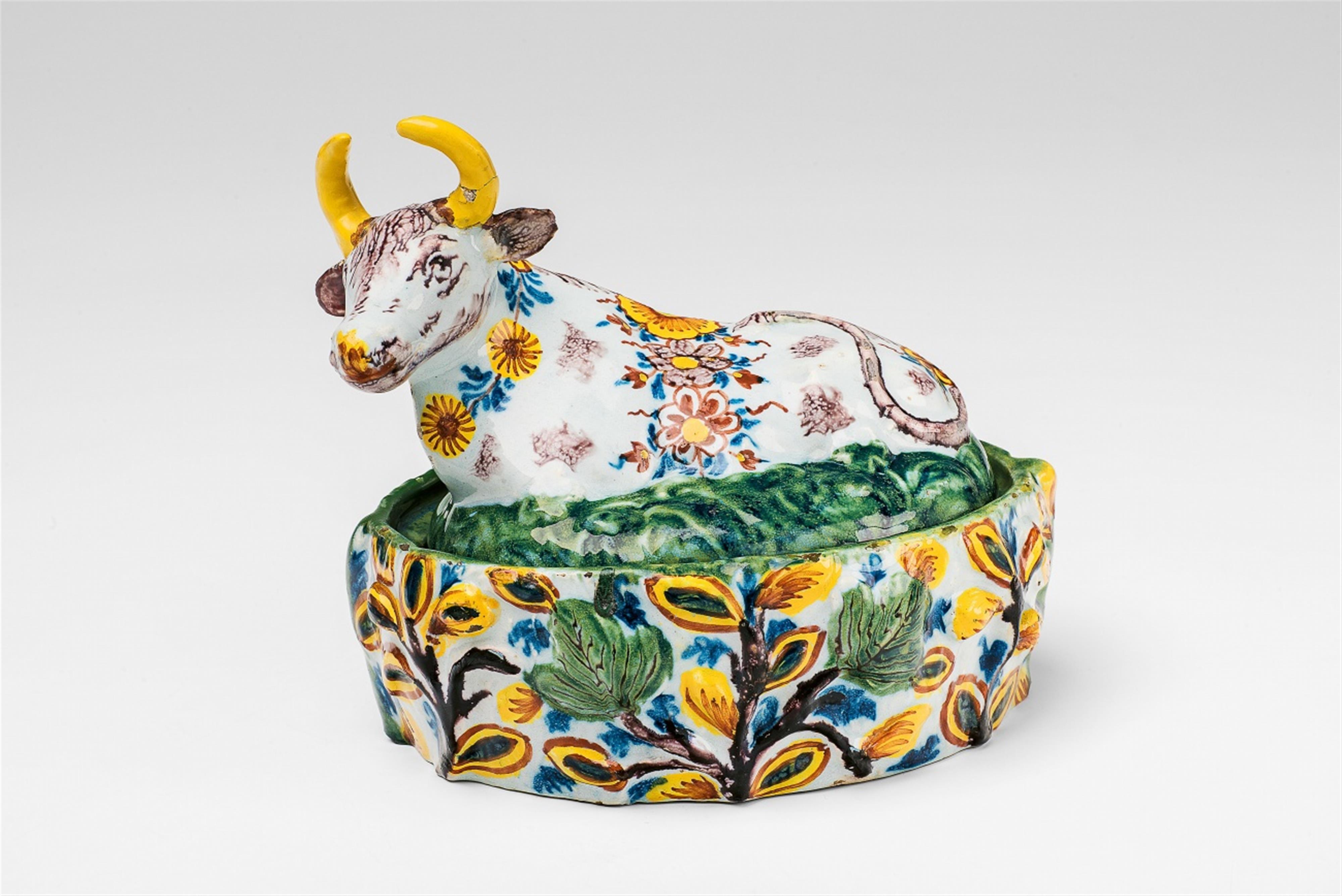 A Delft faience butter dish formed as a cow - image-1