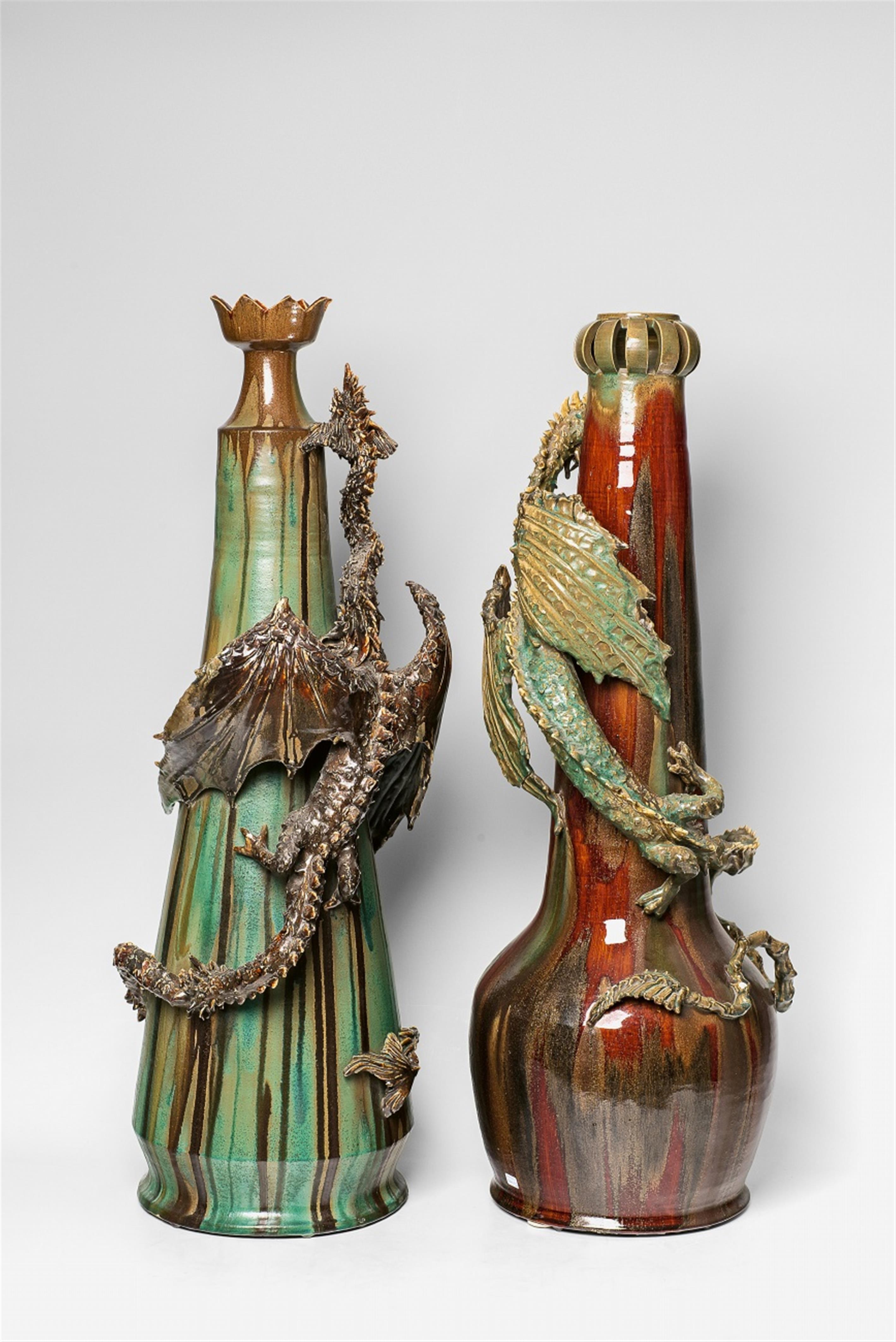 A pair of large vases with dragons - image-2