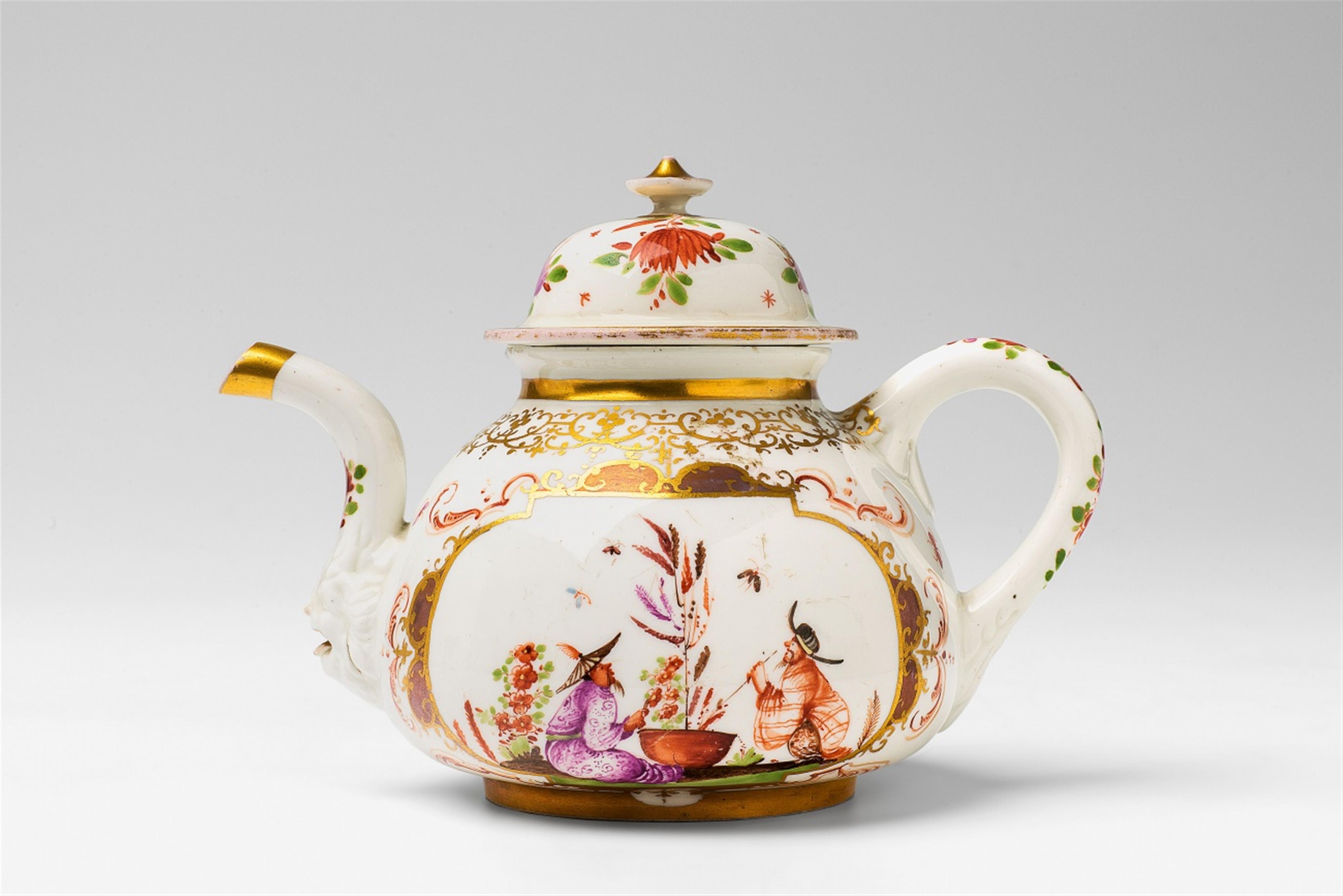 A Meissen porcelain teapot with a KPM mark - image-1