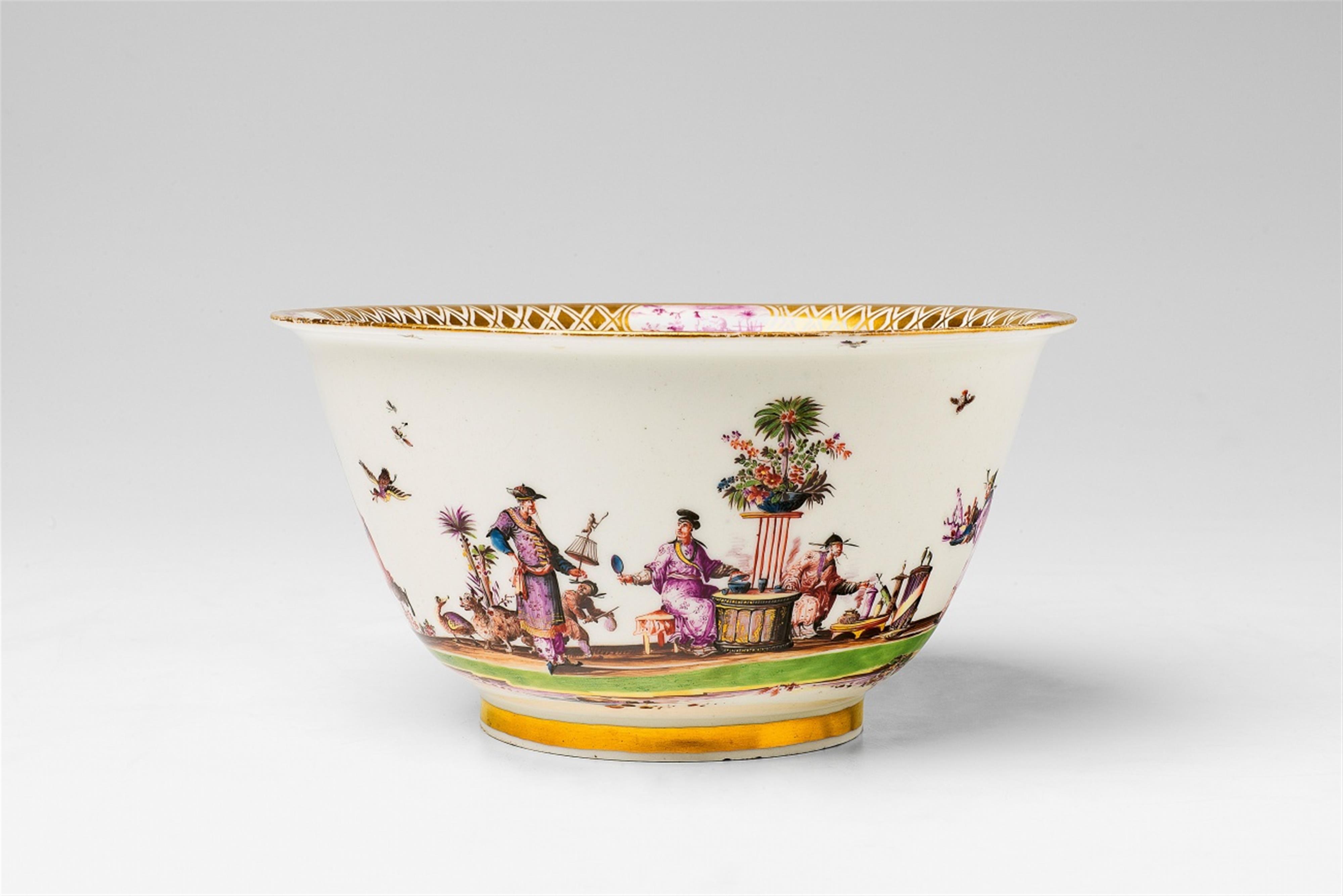 A Meissen porcelain bowl with rare heraldic decor - image-3