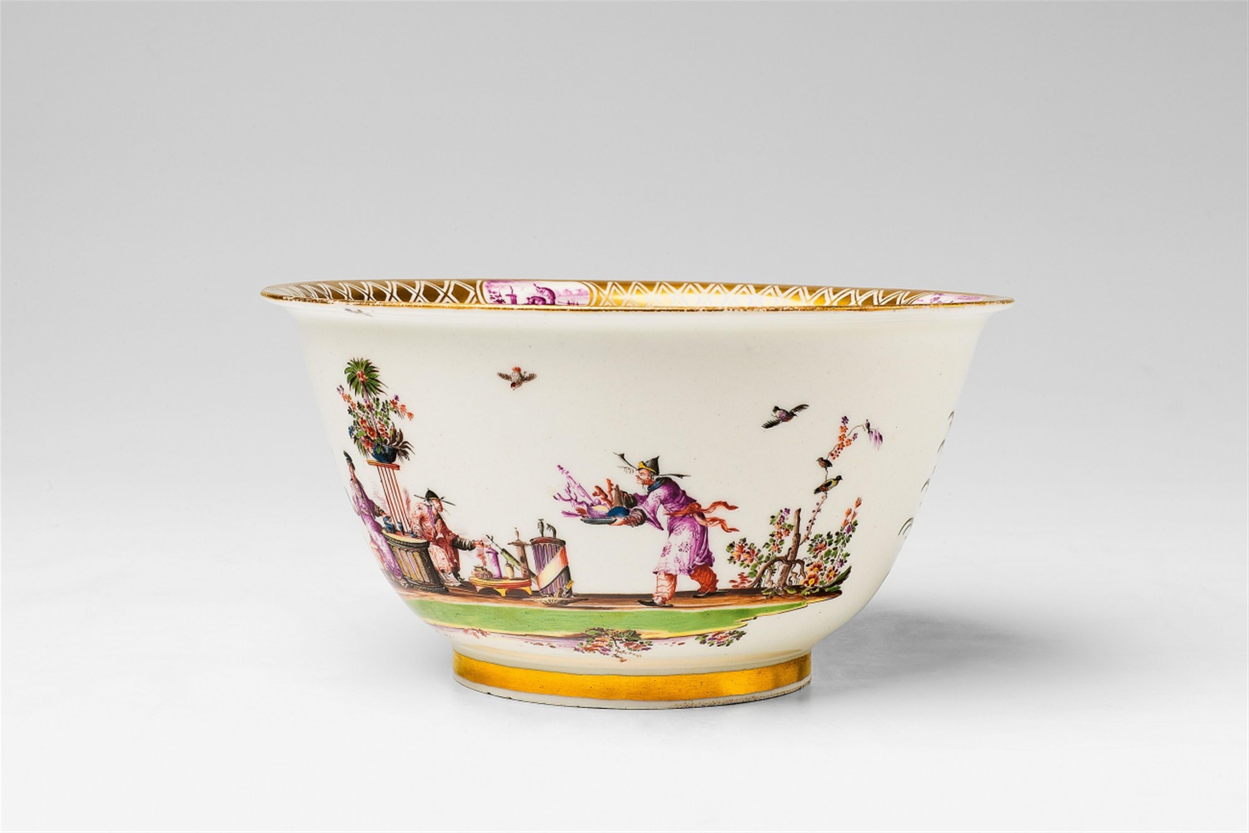 A Meissen porcelain bowl with rare heraldic decor - image-4