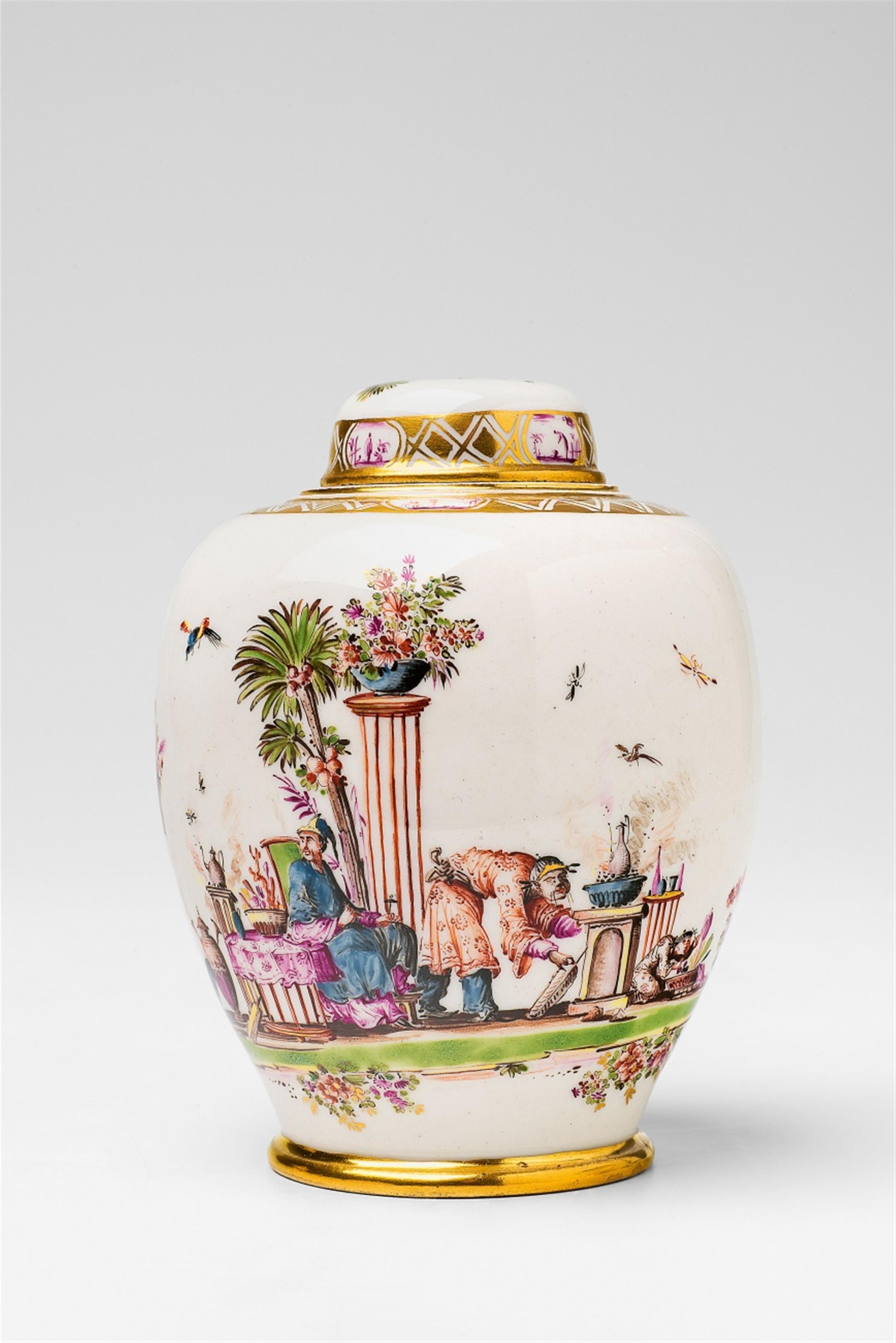 A Meissen porcelain tea caddy with rare heraldic decor - image-3