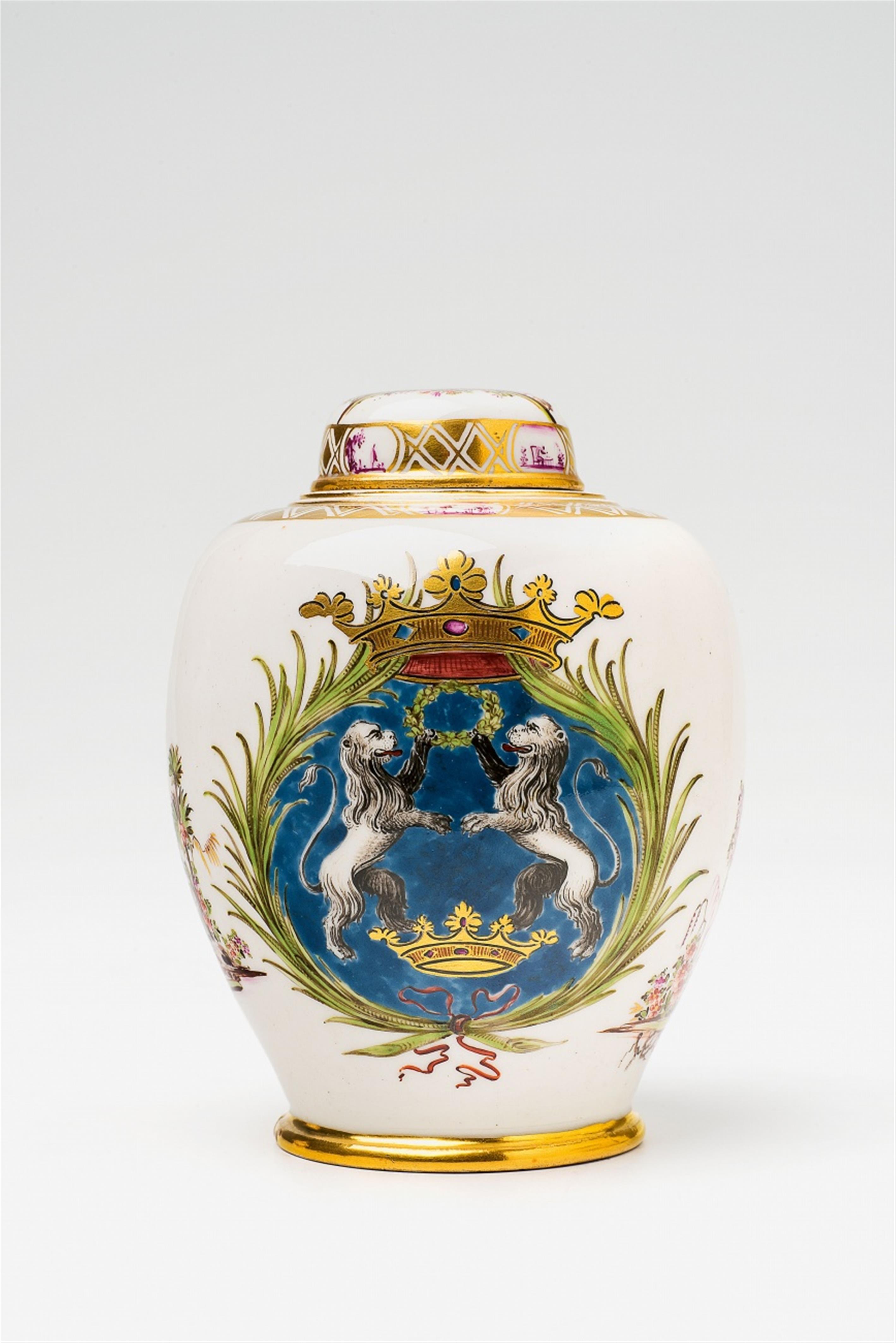 A Meissen porcelain tea caddy with rare heraldic decor - image-1