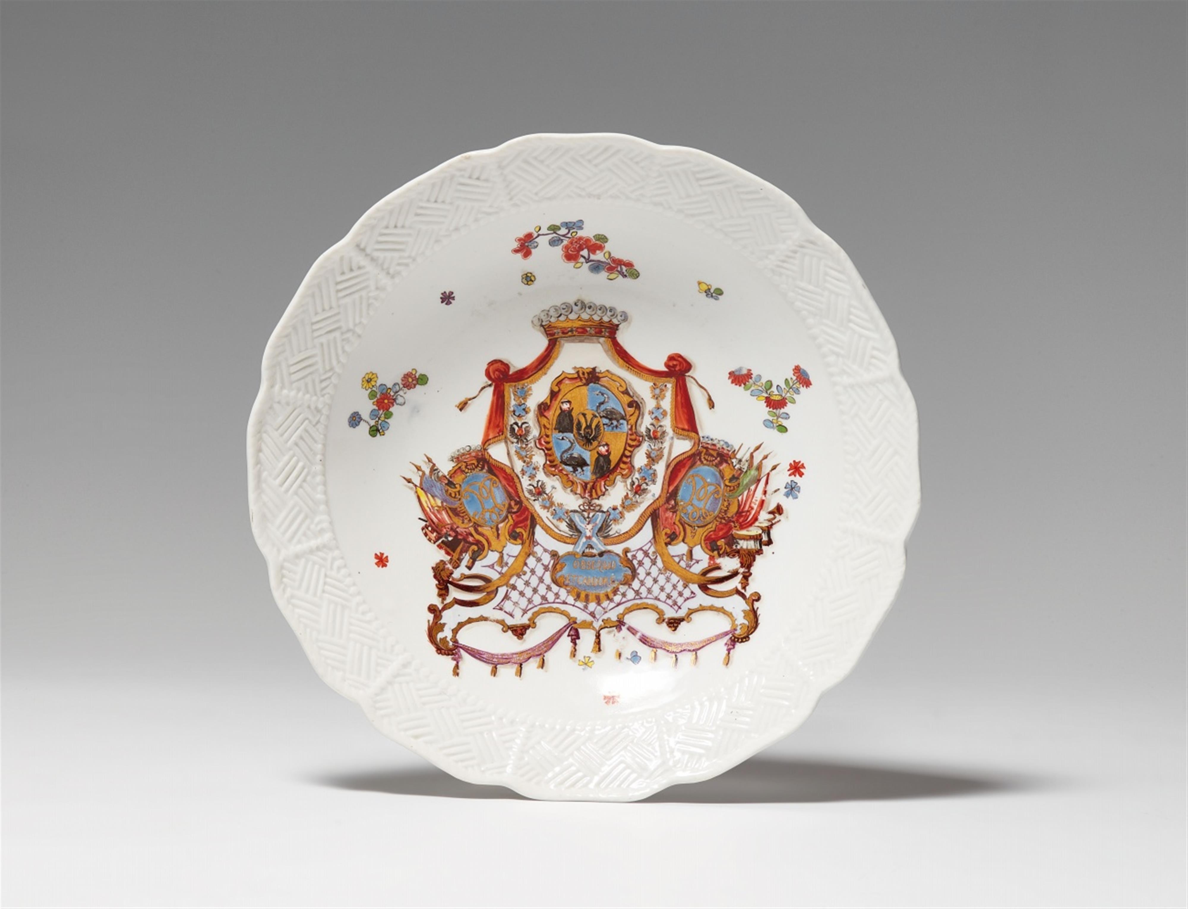 A rare Meissen porcelain dish from the service for Count Münnich - image-1