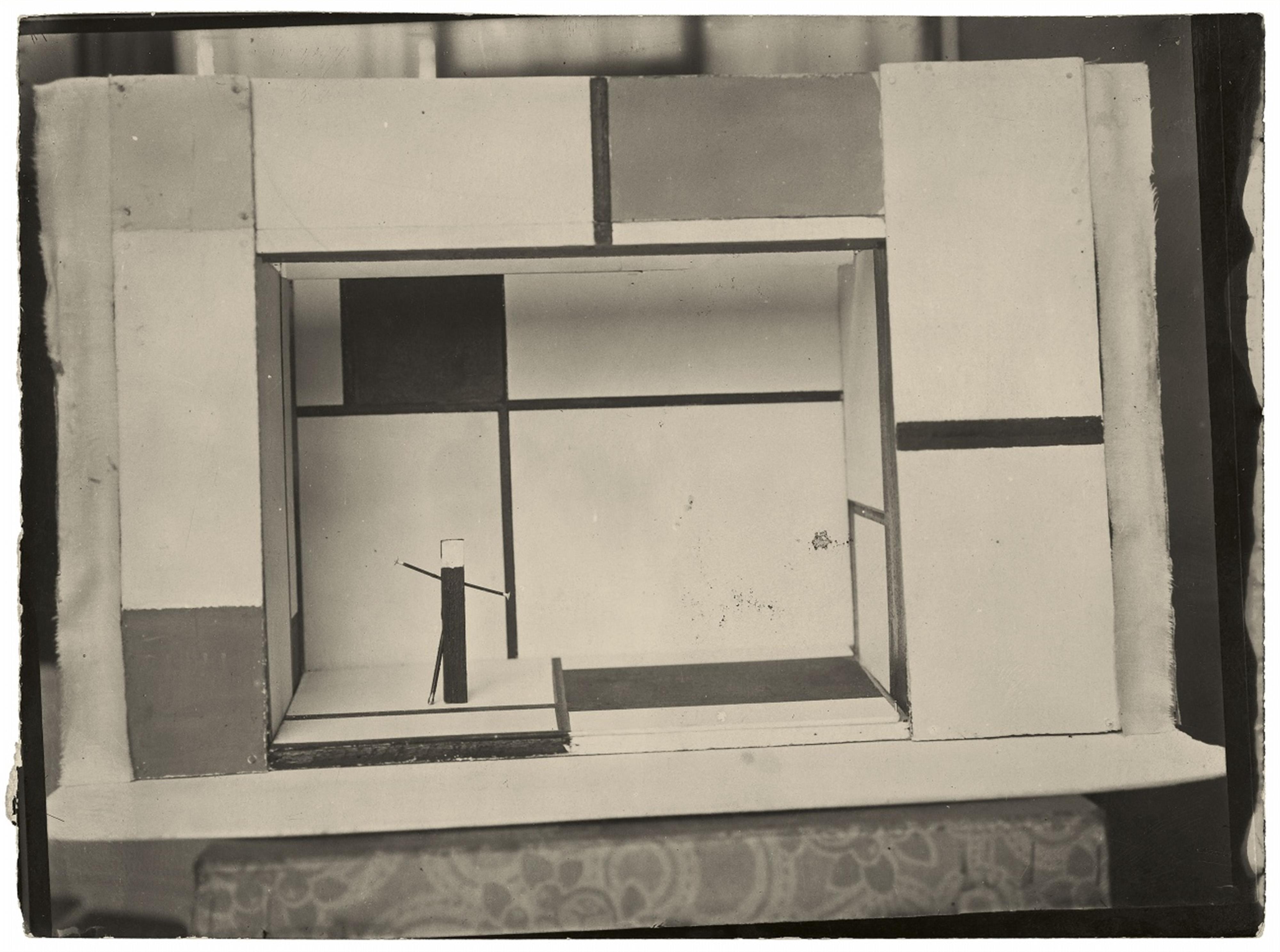 André Kertész - Untitled (Three stage sets designed by Piet Mondrian for 'L'éphémère est )éternel' - image-3