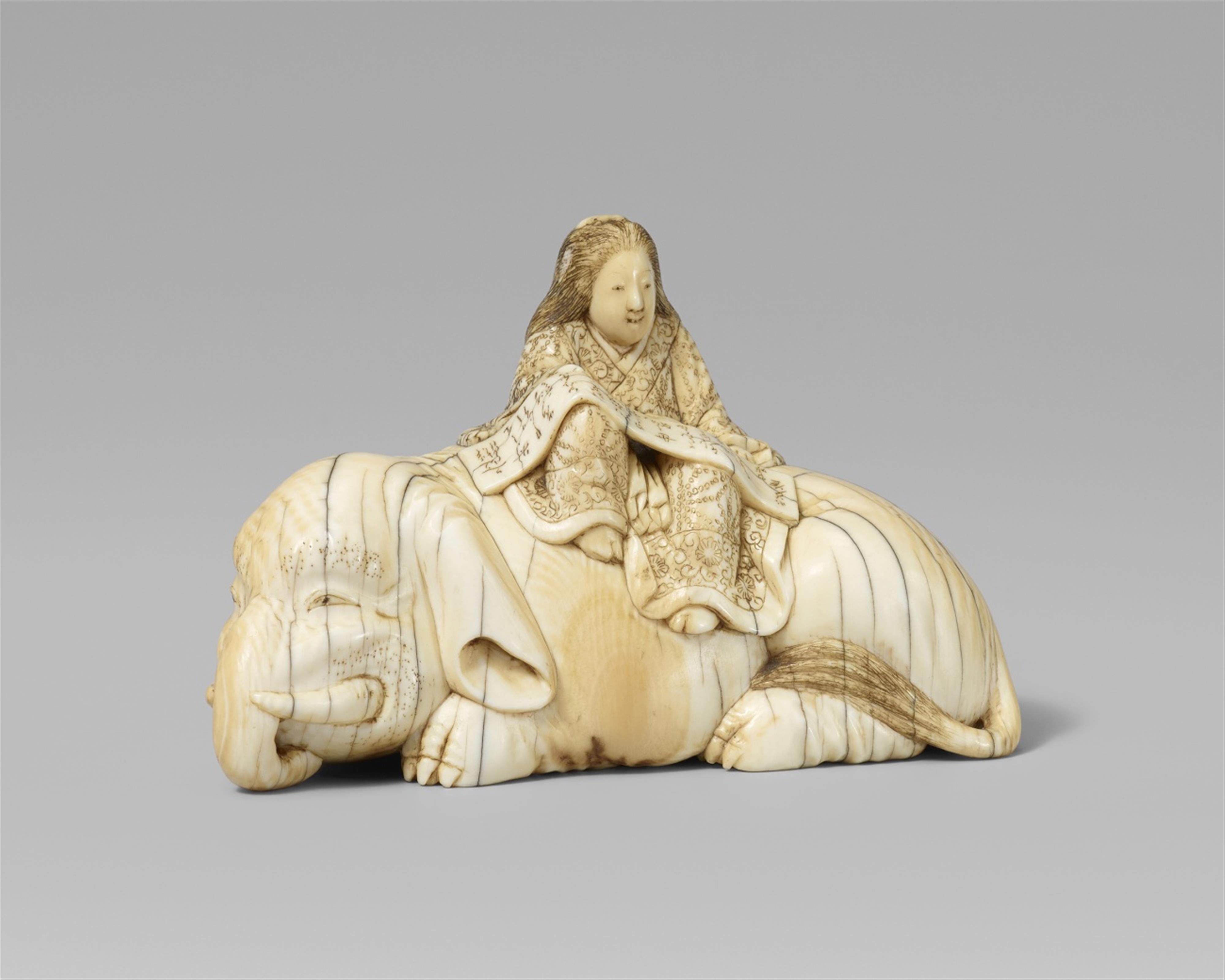 An impressively large and remarkable ivory netsuke of Eguchi no Kimi, by Tomochika. Mid-19th century - image-1