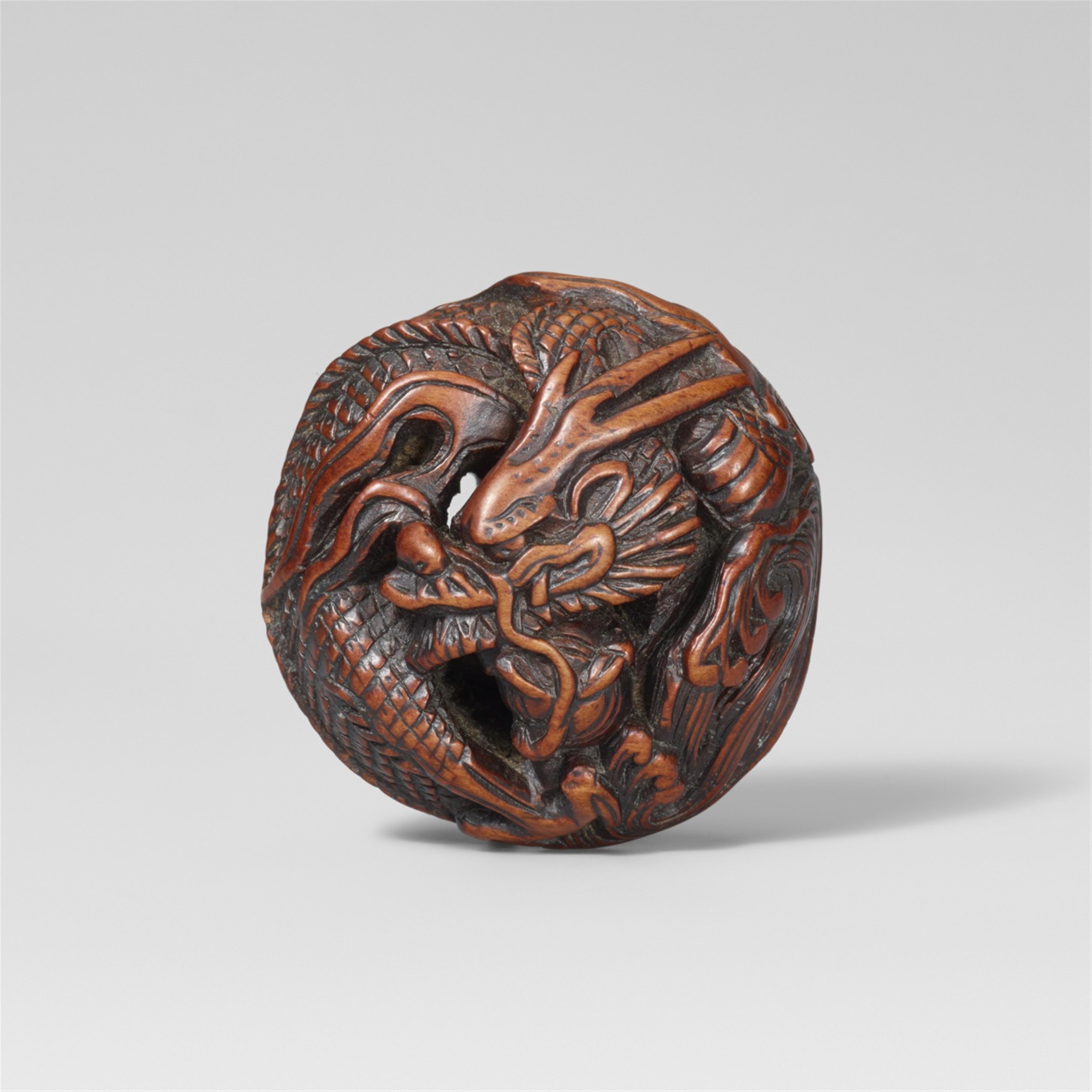 A Tanba school boxwood netsuke of a dragon. Mid-19th century - image-1