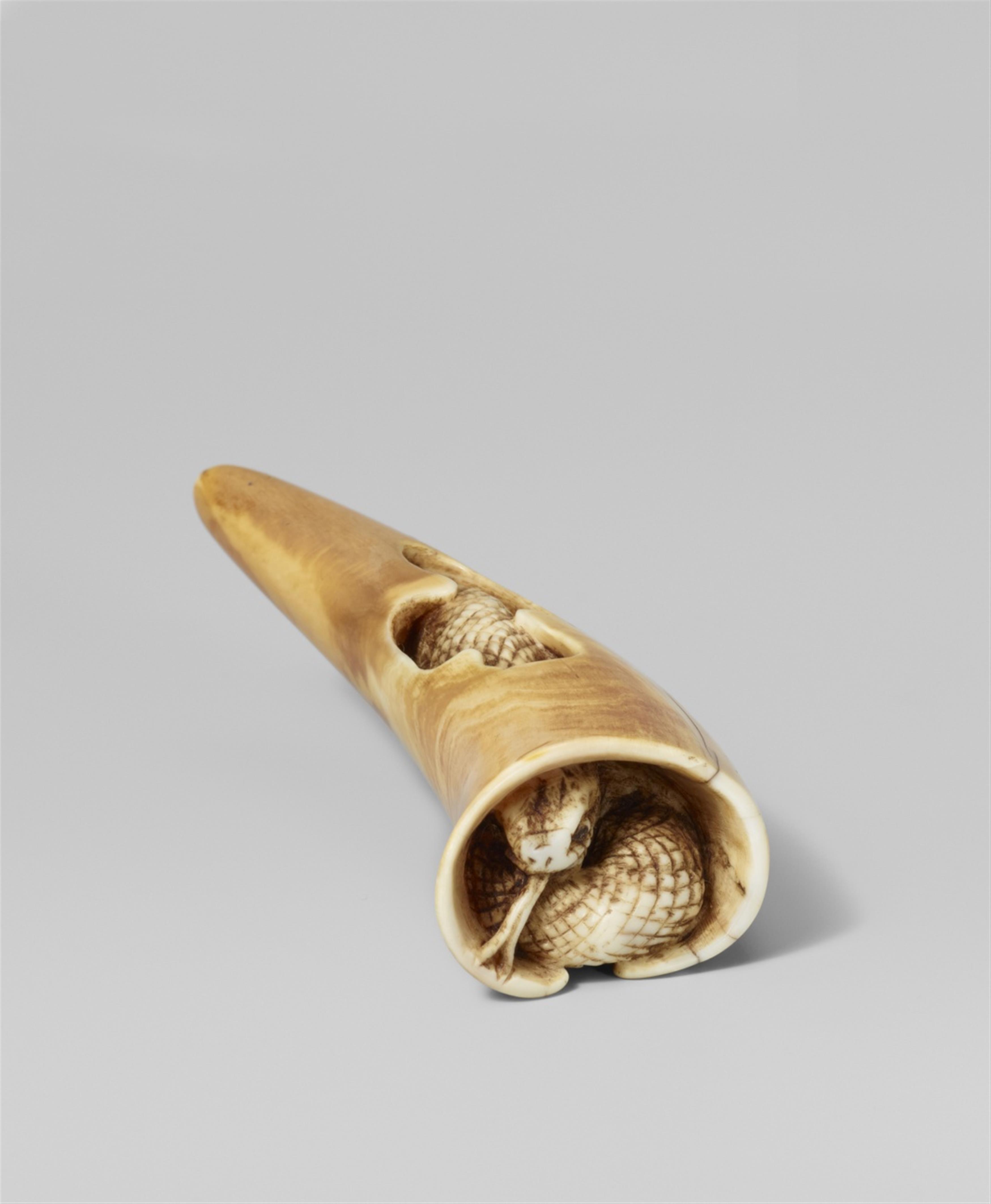 An unusual tusk netsuke of a snake. 19th century - image-1