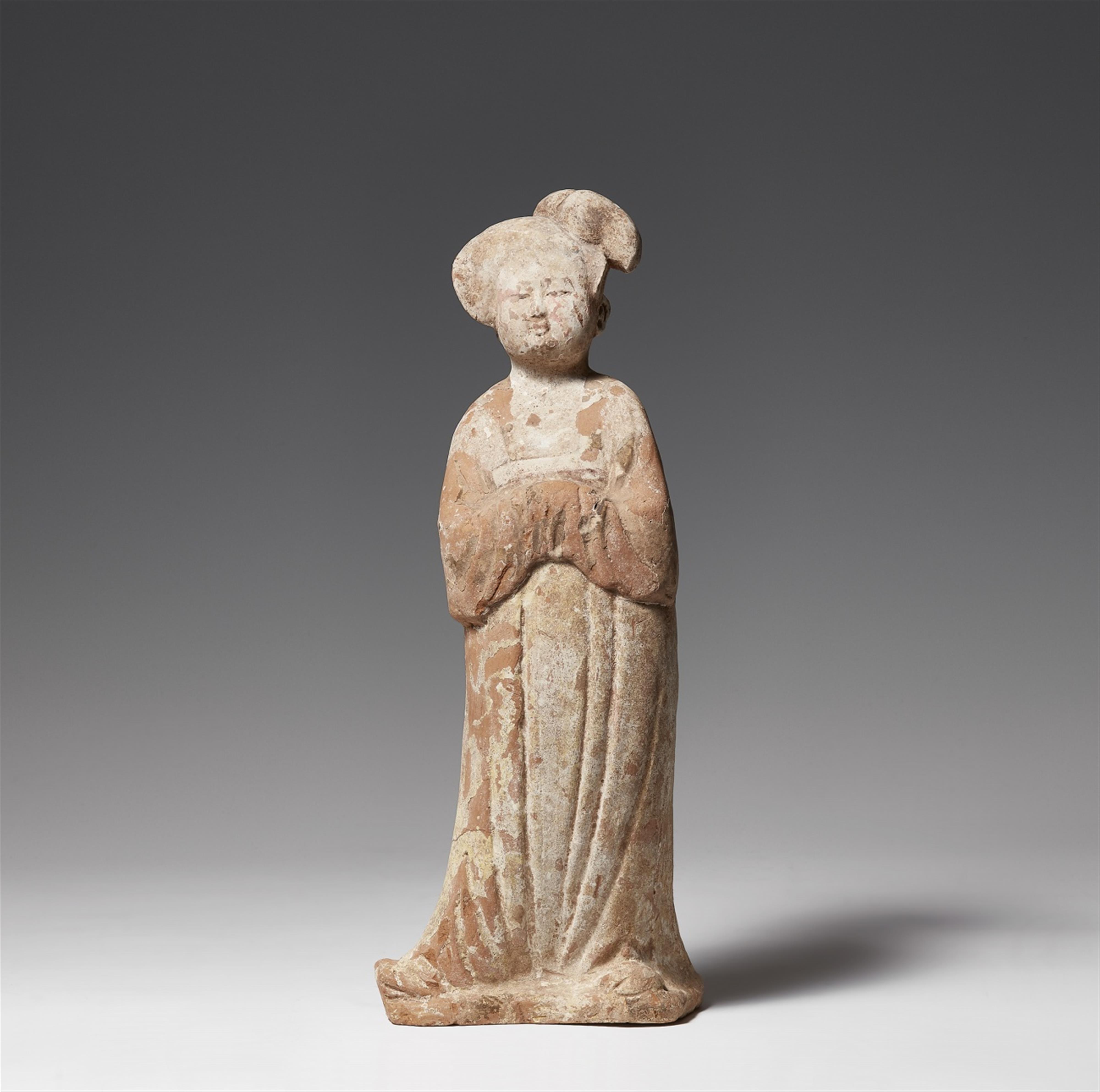 A pottery figure of a court lady (Fat Lady). Tang dynasty (618-907) - image-1