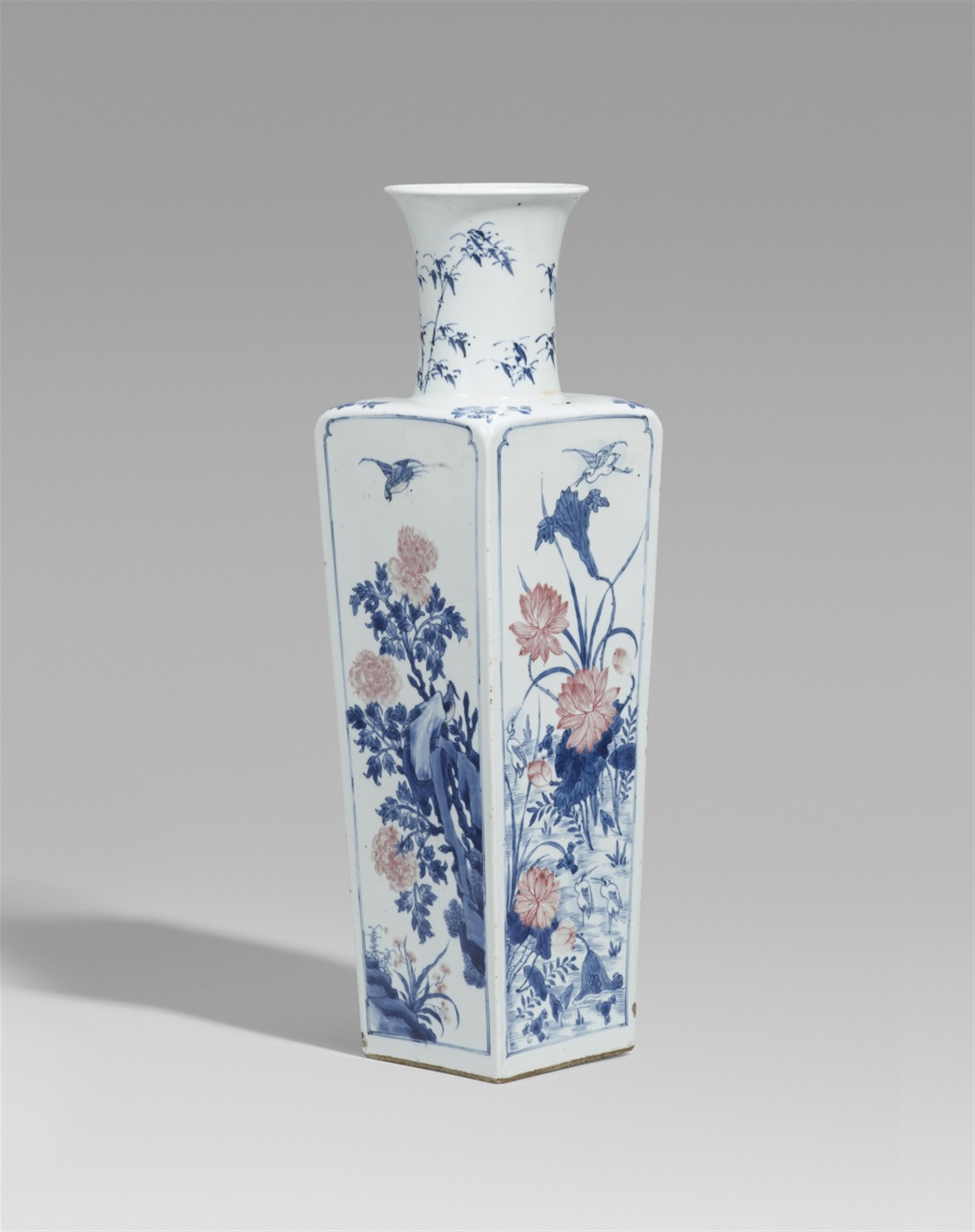 An underglaze-blue and copper-red decorated vase. Kangxi period (1662-1722) - image-1