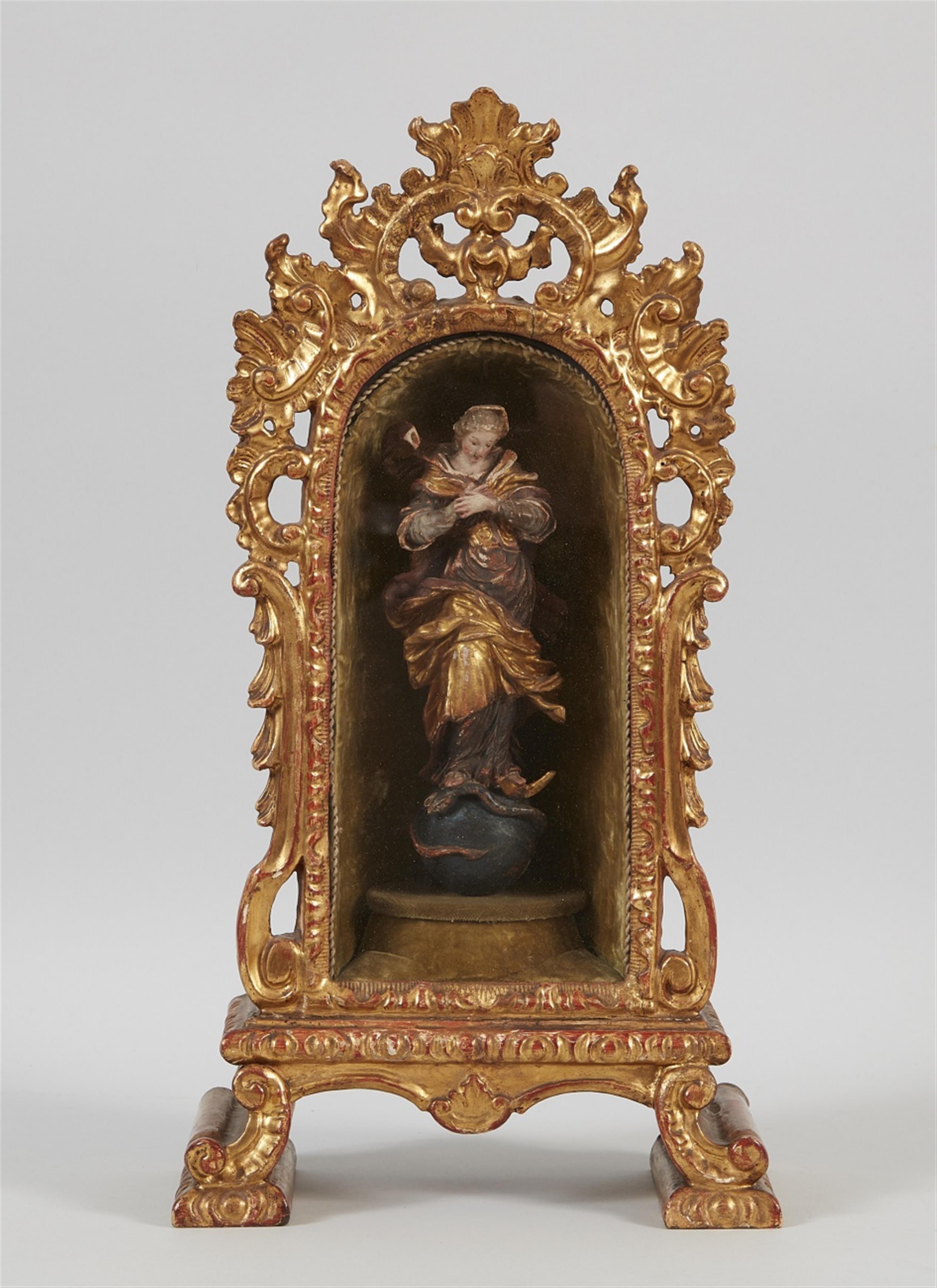 Wohl Süddeutsch spätes 18. Jahrhundert - Maria Immaculata in einer Rocaillen-Nische - image-1