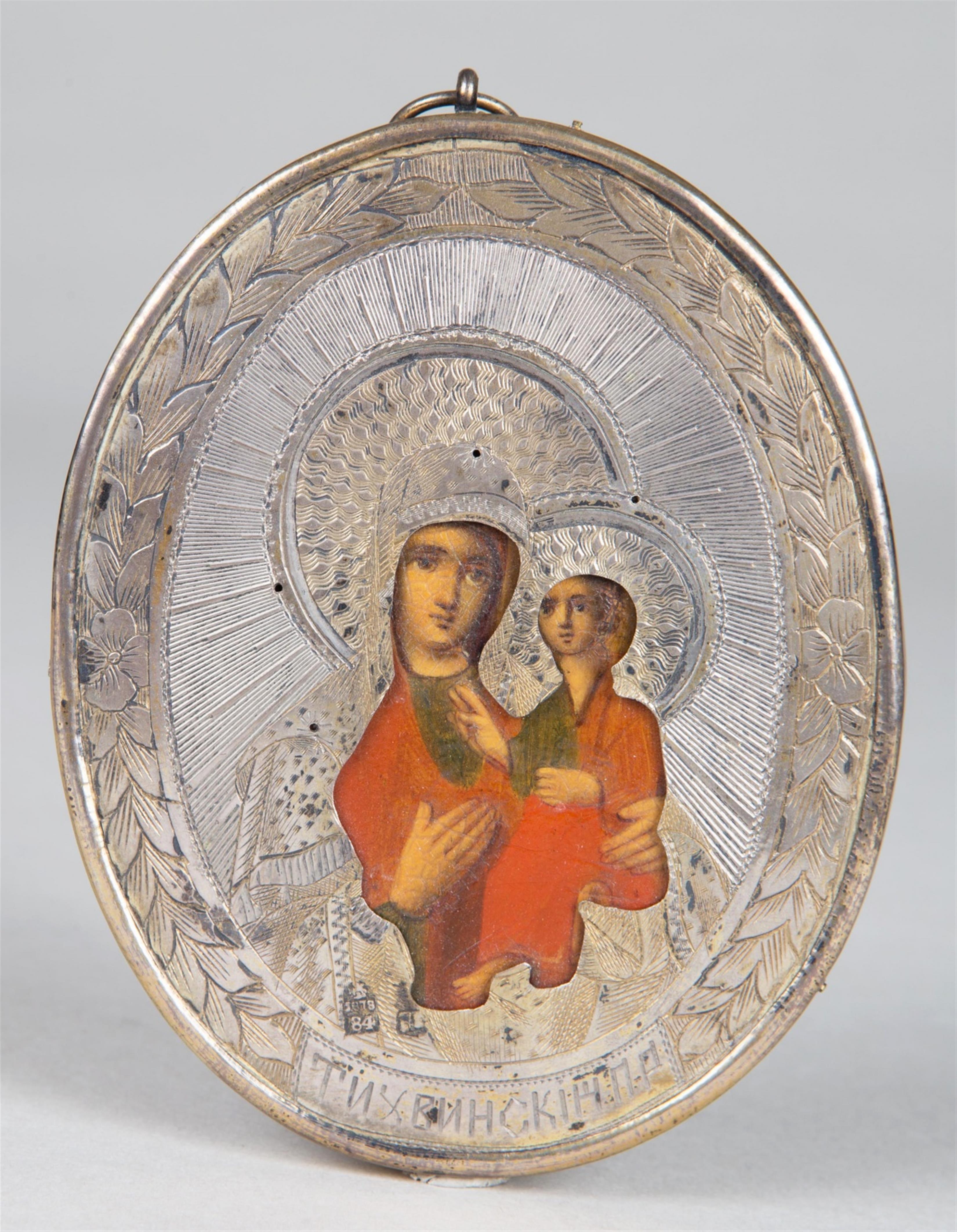 3 Miniaturikonen der Gottesmutter mit dem Kind, 18./19. Jh., Tempera auf Holz, Silber getrieben, graviert, 8,3 x 6 cm - image-2