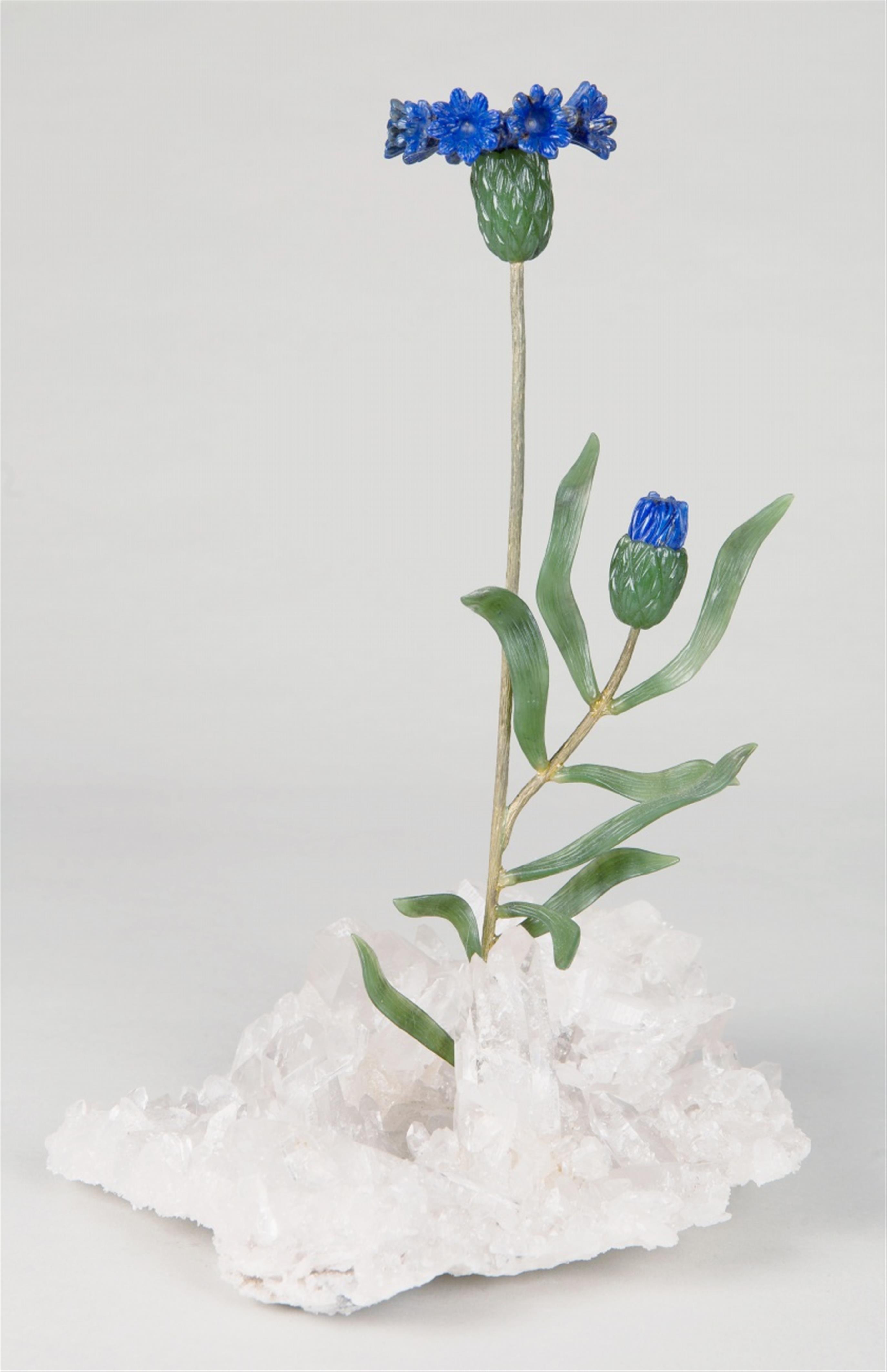 Blumen auf Kristallsockeln - image-2