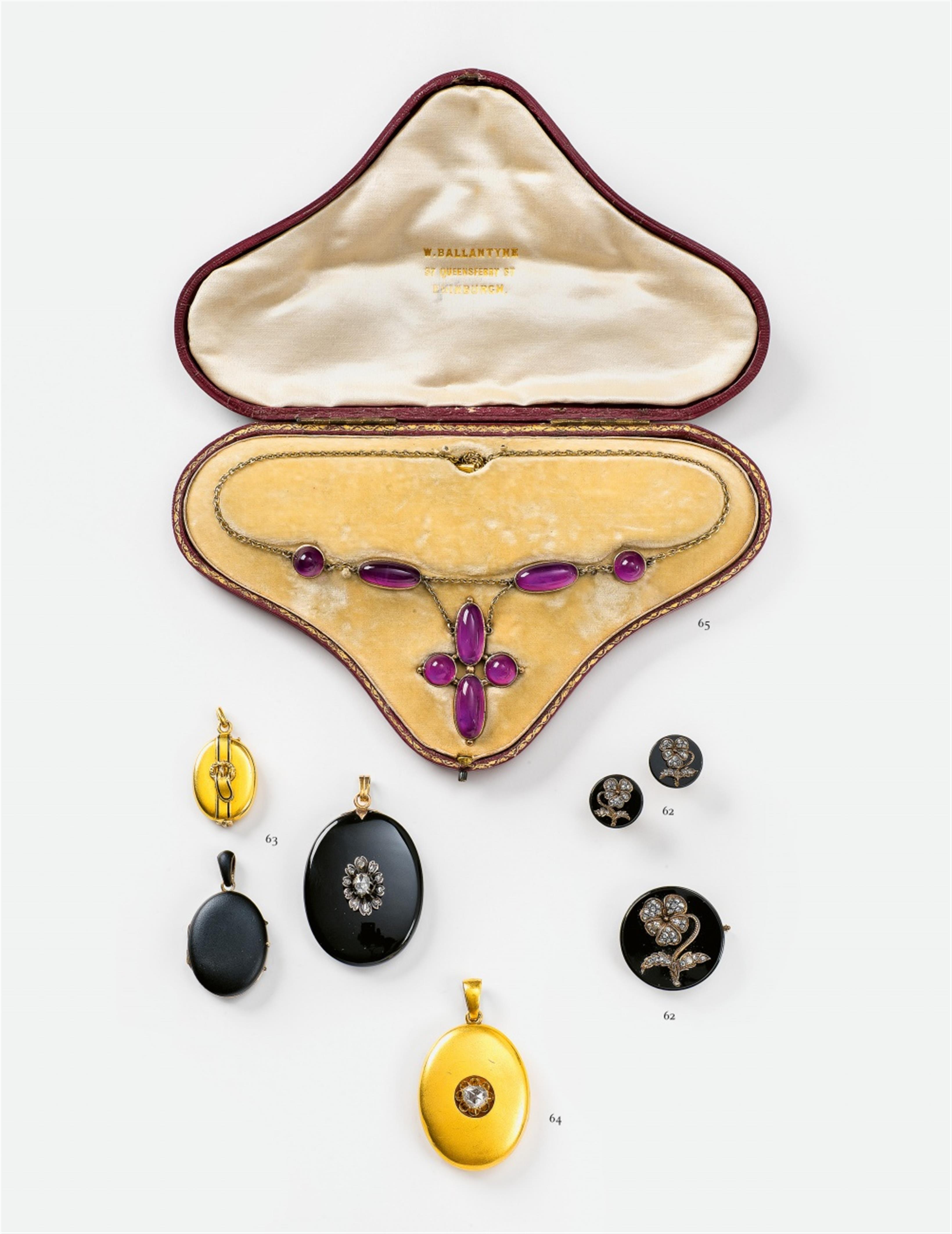 A 14k gold and onyx demi-parure - image-1