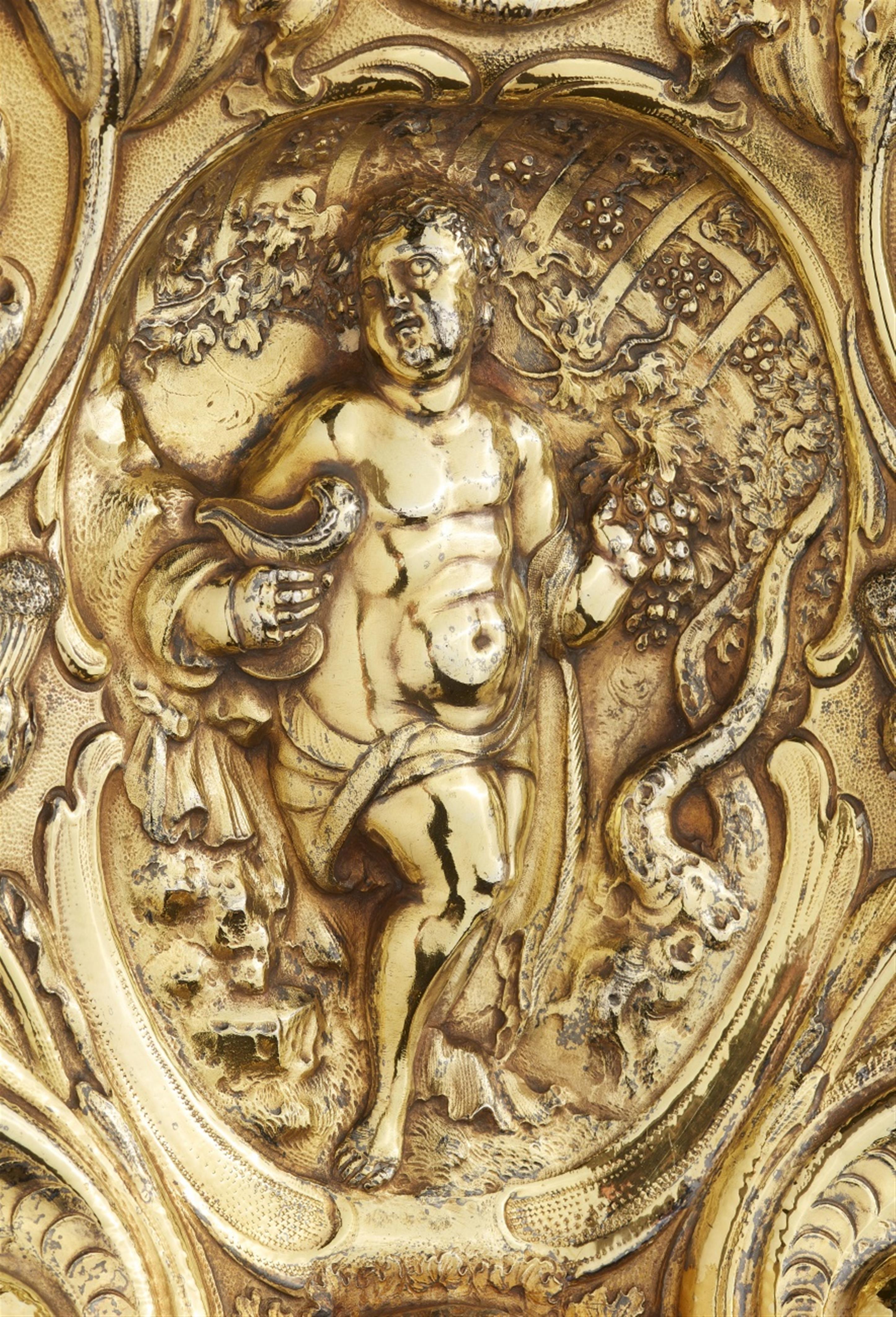 An important Charles II London silver gilt sconce. - image-2