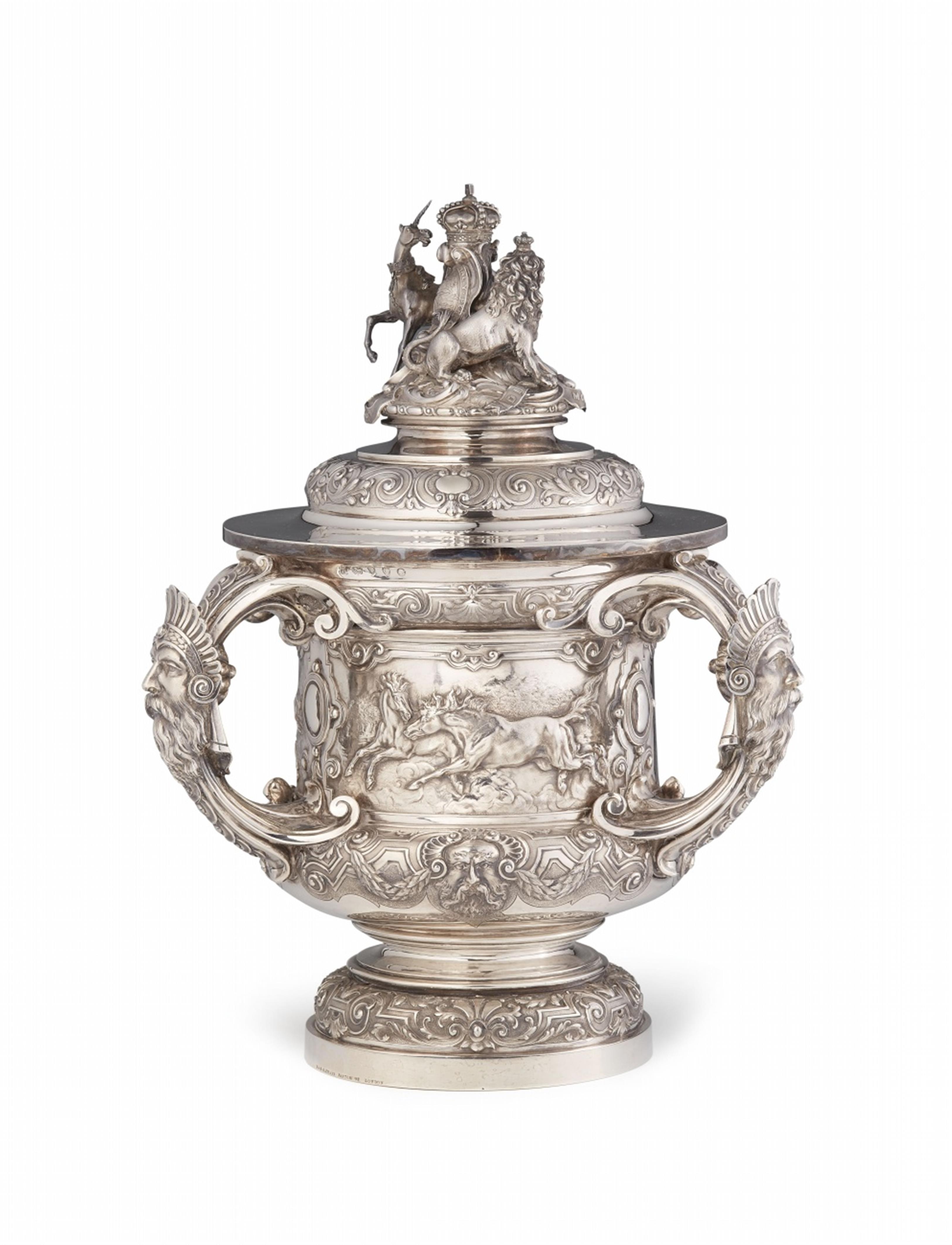 The Royal Ascot trophy from 1883 - image-3
