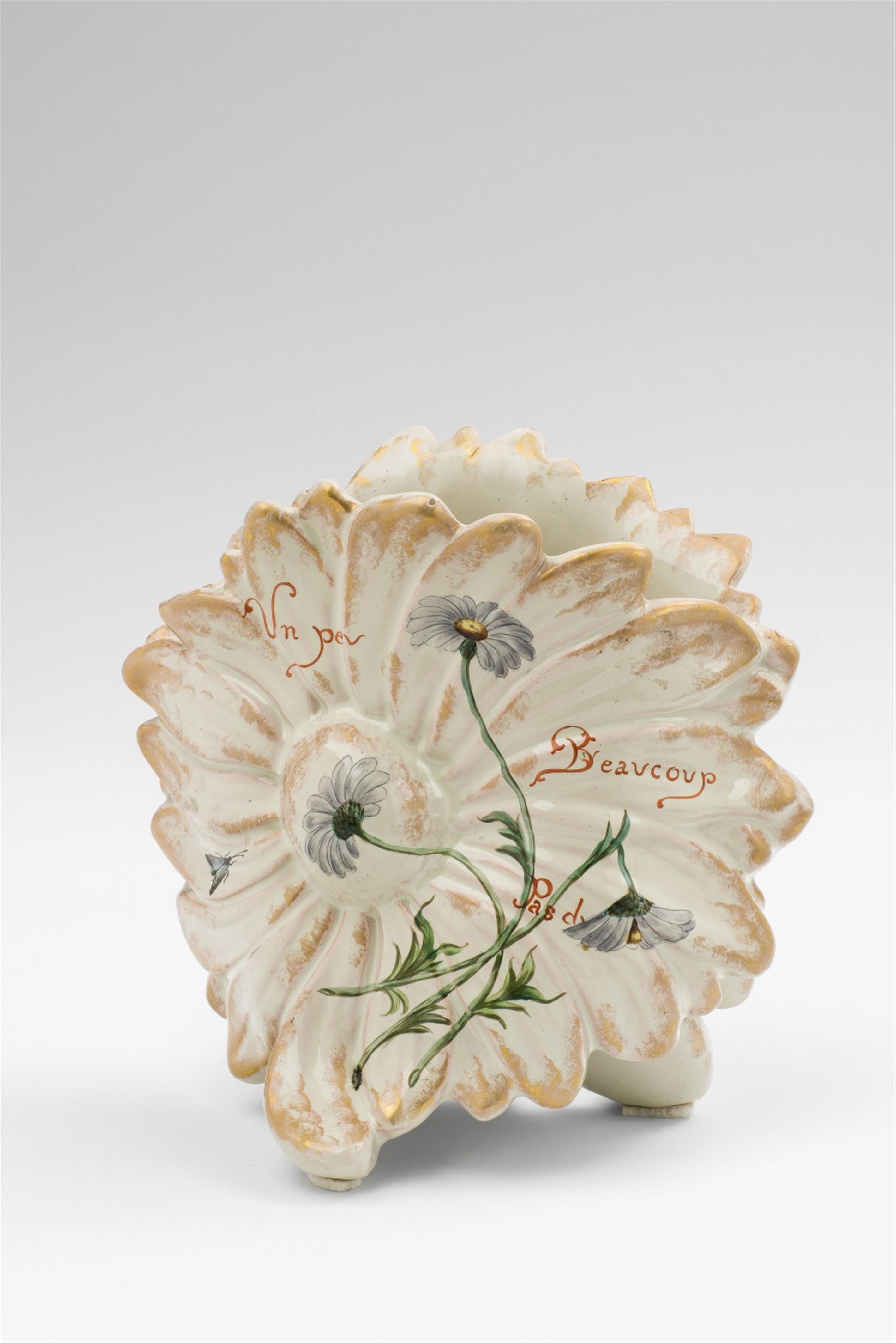 A Nancy faience daisy vase with a motto - image-3