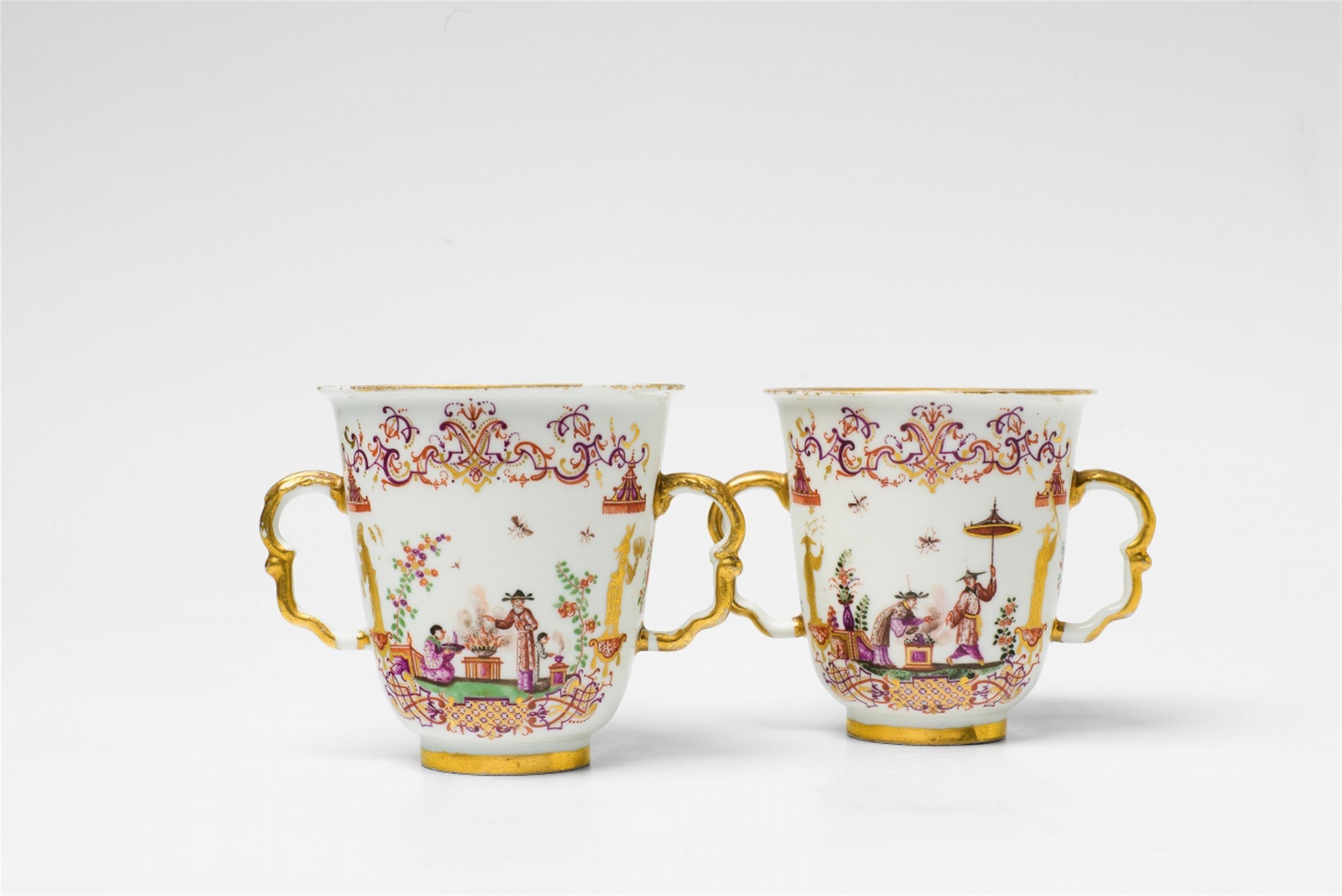 A pair of rare and early beakers from the Hosennestel service - image-4